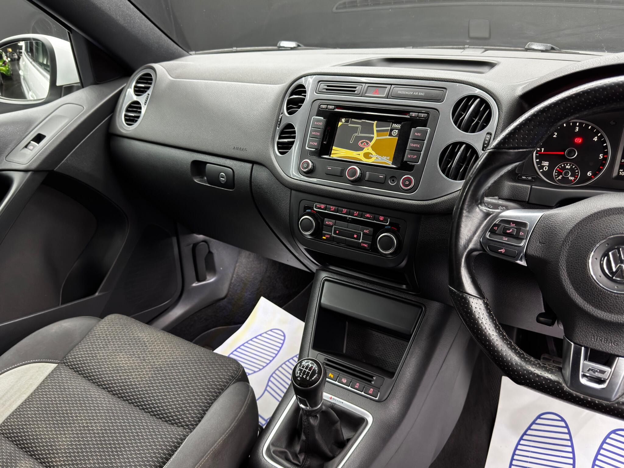 Volkswagen Tiguan 2.0 TDI BlueMotion Tech R-Line 4WD Euro 5 (s/s) 5dr (Nav) 5dr Manual 2026