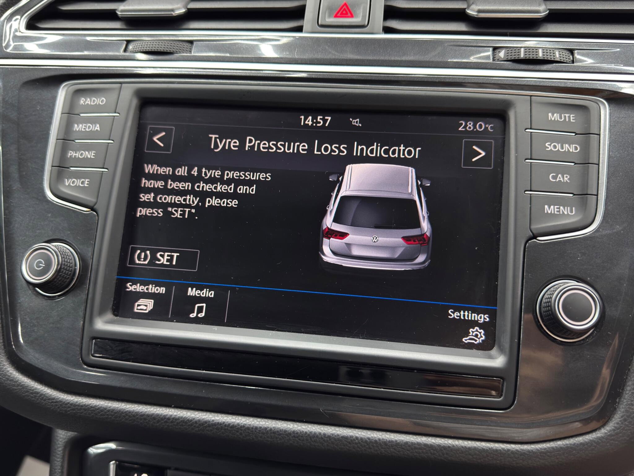 Volkswagen Tiguan 2.0 TDI BlueMotion Tech SE DSG Euro 6 (s/s) 5dr 5dr Automatic 2026