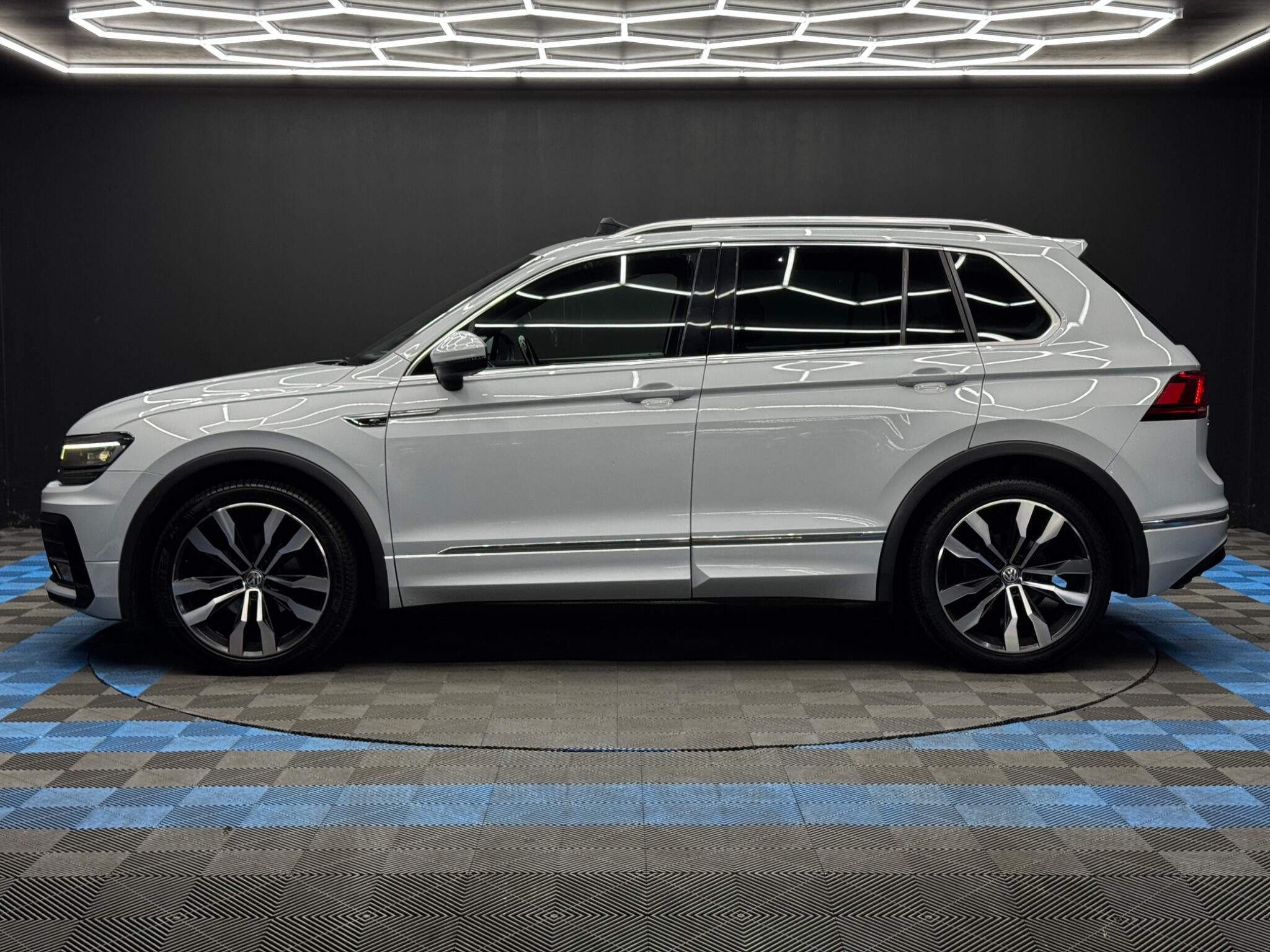Volkswagen Tiguan 2.0 TDI R-Line DSG Euro 6 (s/s) 5dr 5dr Automatic 2026