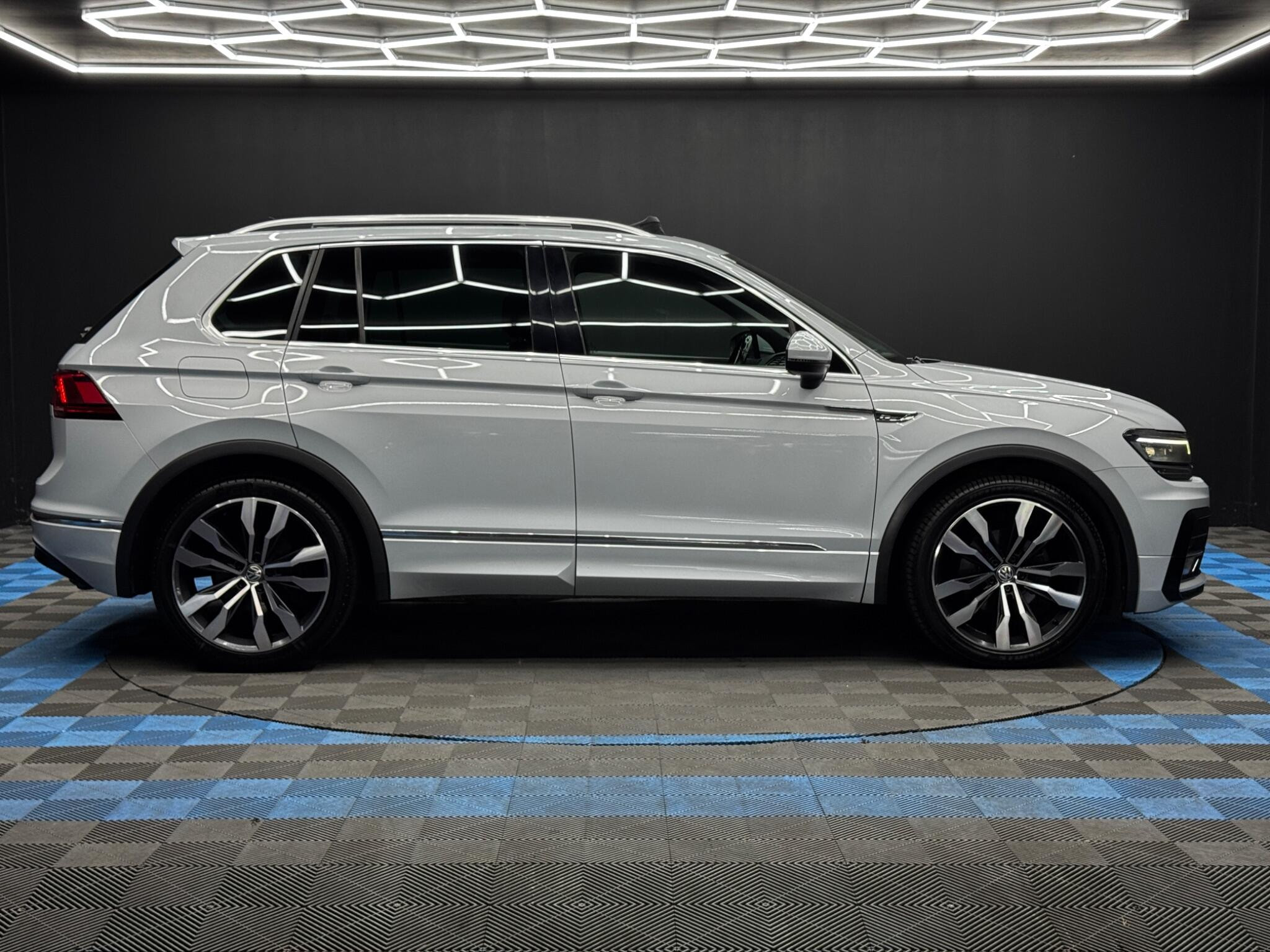 Volkswagen Tiguan 2.0 TDI R-Line DSG Euro 6 (s/s) 5dr 5dr Automatic 2026
