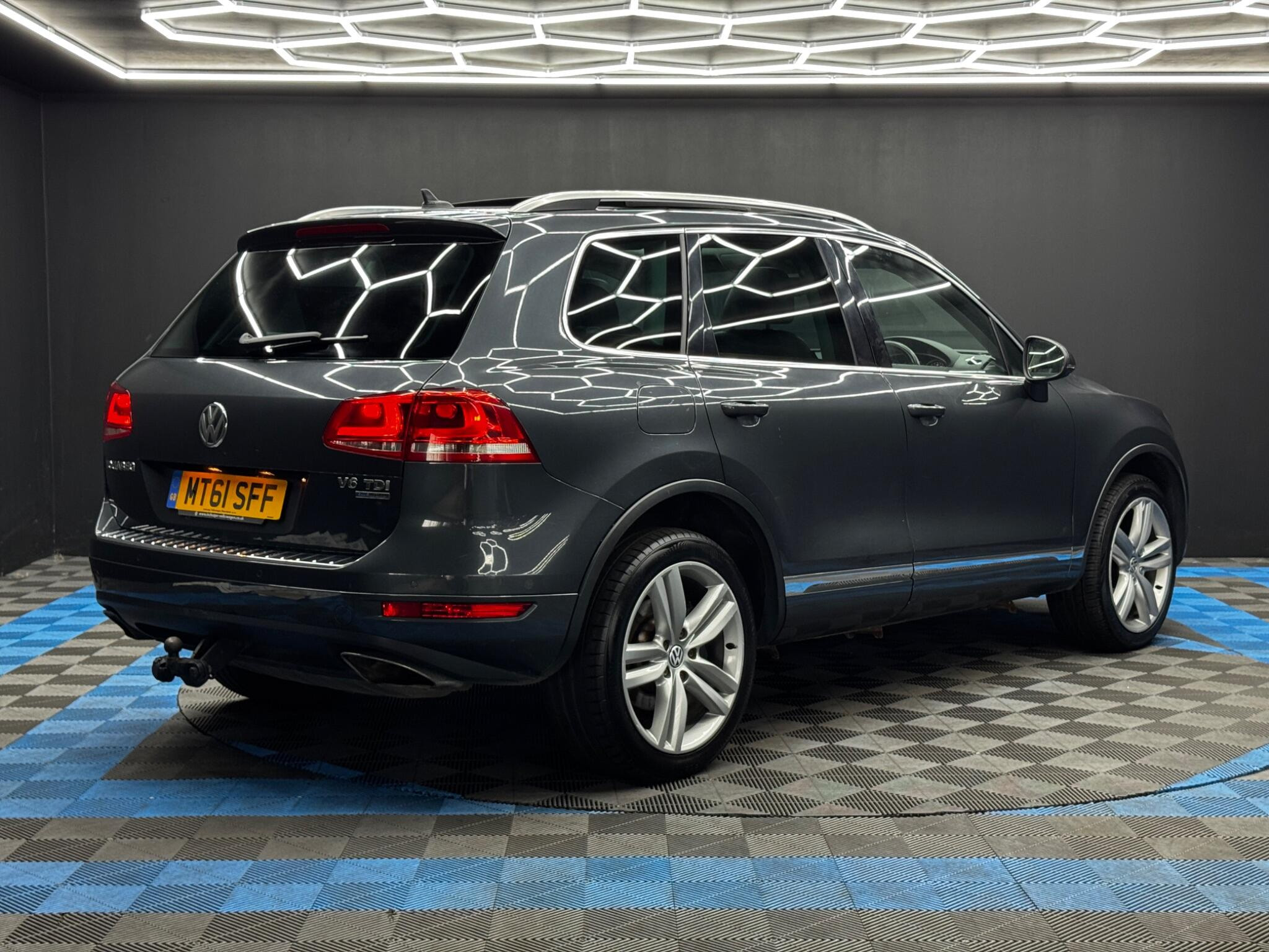 Volkswagen Touareg 3.0 TDI V6 BlueMotion Tech SE Tiptronic 4WD Euro 5 (s/s) 5dr 5dr Automatic 2026