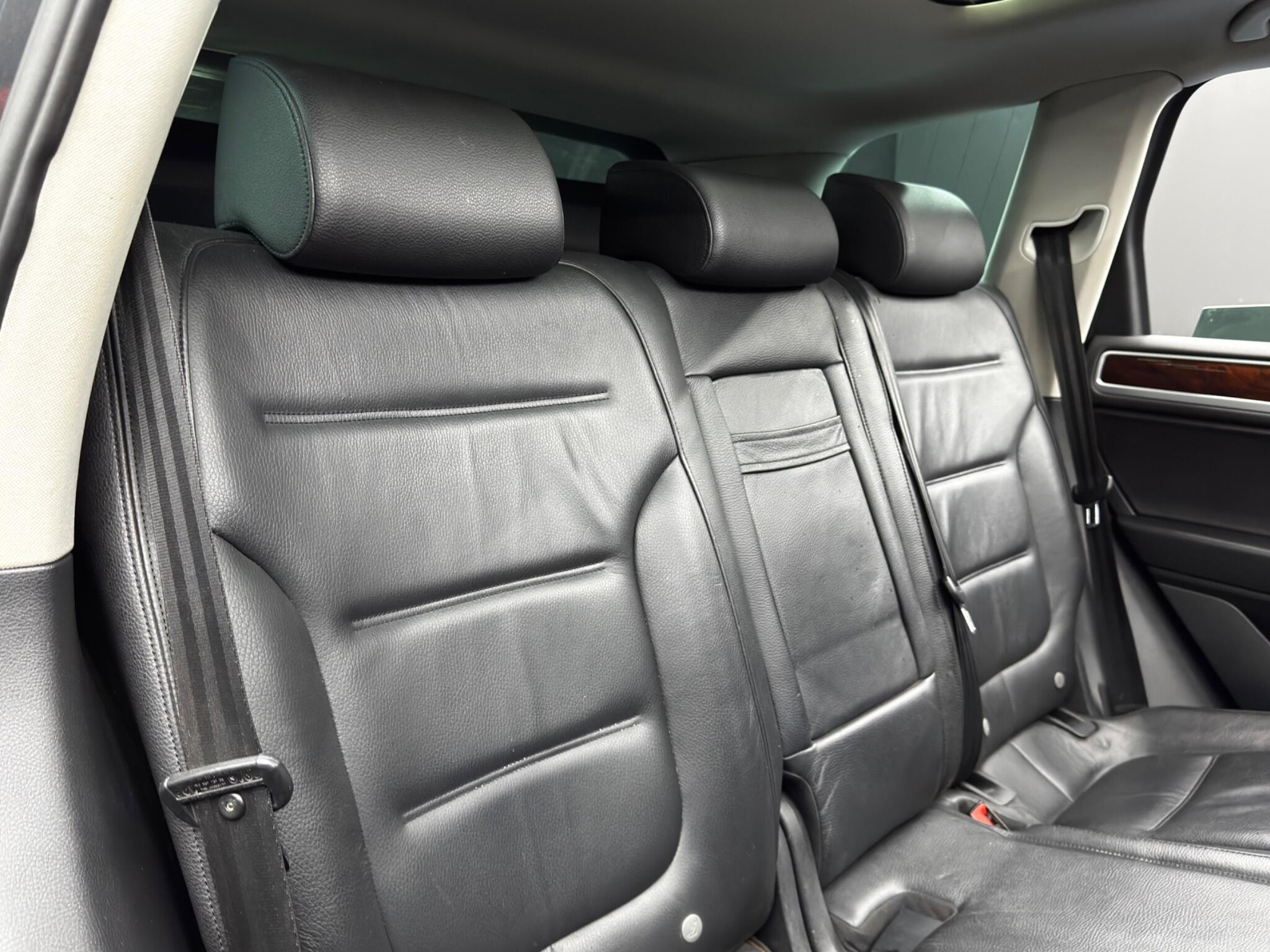 Volkswagen Touareg 3.0 TDI V6 BlueMotion Tech SE Tiptronic 4WD Euro 5 (s/s) 5dr 5dr Automatic 2026