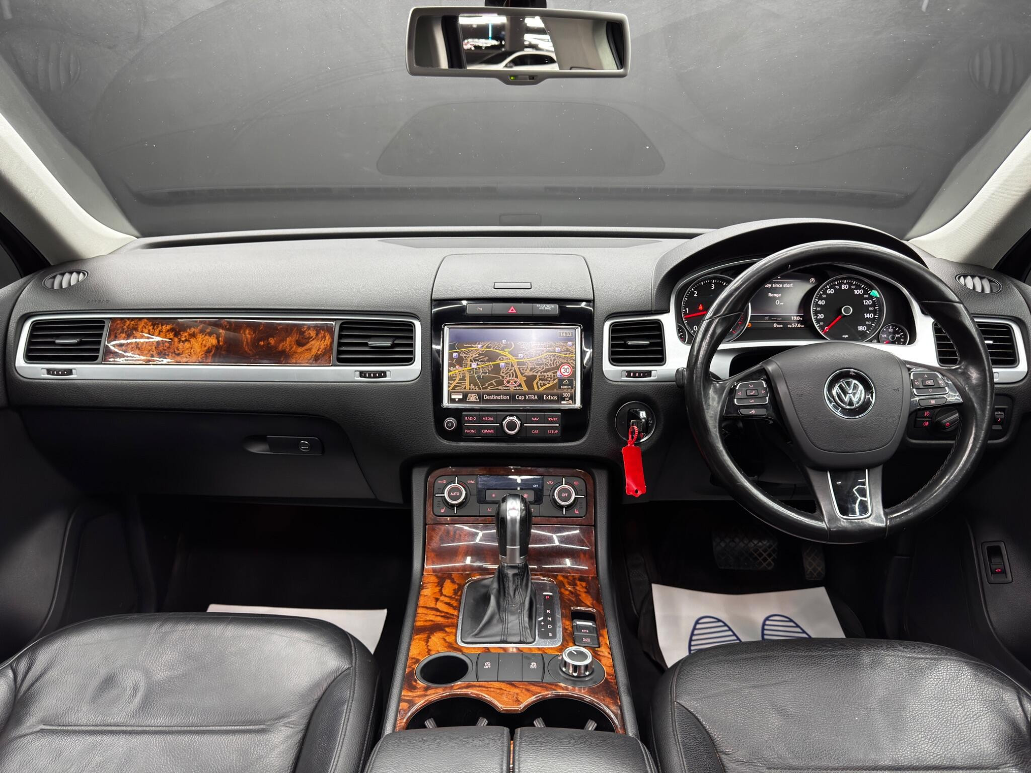 Volkswagen Touareg 3.0 TDI V6 BlueMotion Tech SE Tiptronic 4WD Euro 5 (s/s) 5dr 5dr Automatic 2026
