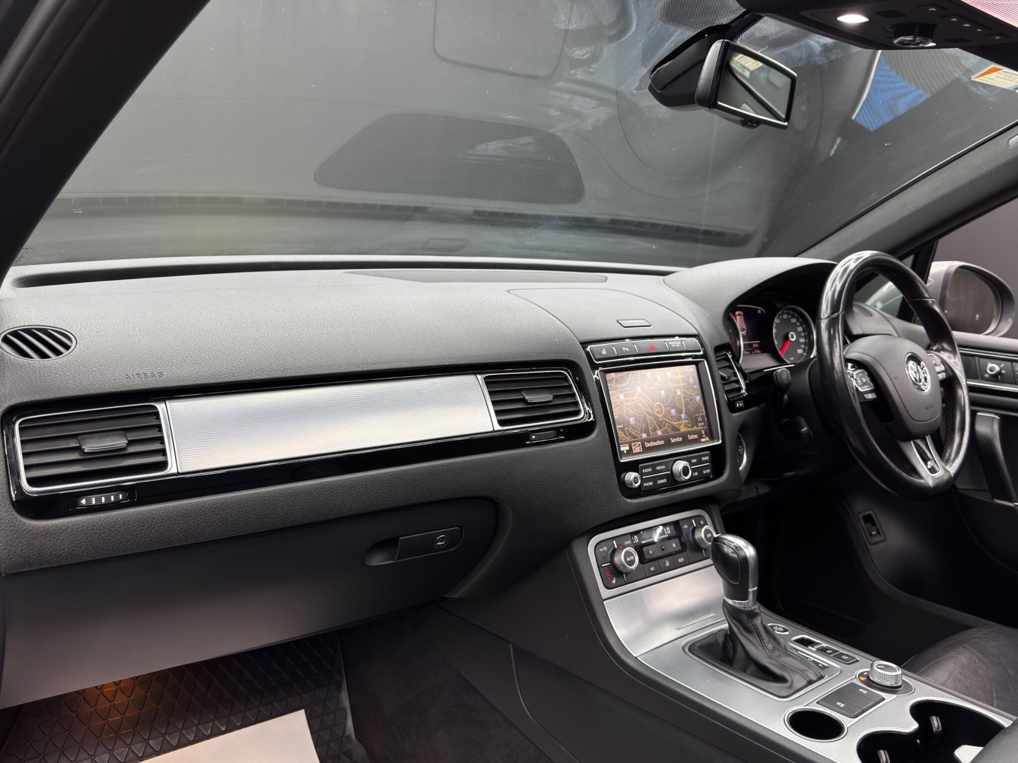 Volkswagen Touareg 3.0 TDI V6 BlueMotion Tech R-Line Tiptronic 4WD Euro 6 (s/s) 5dr 5dr Automatic 2026