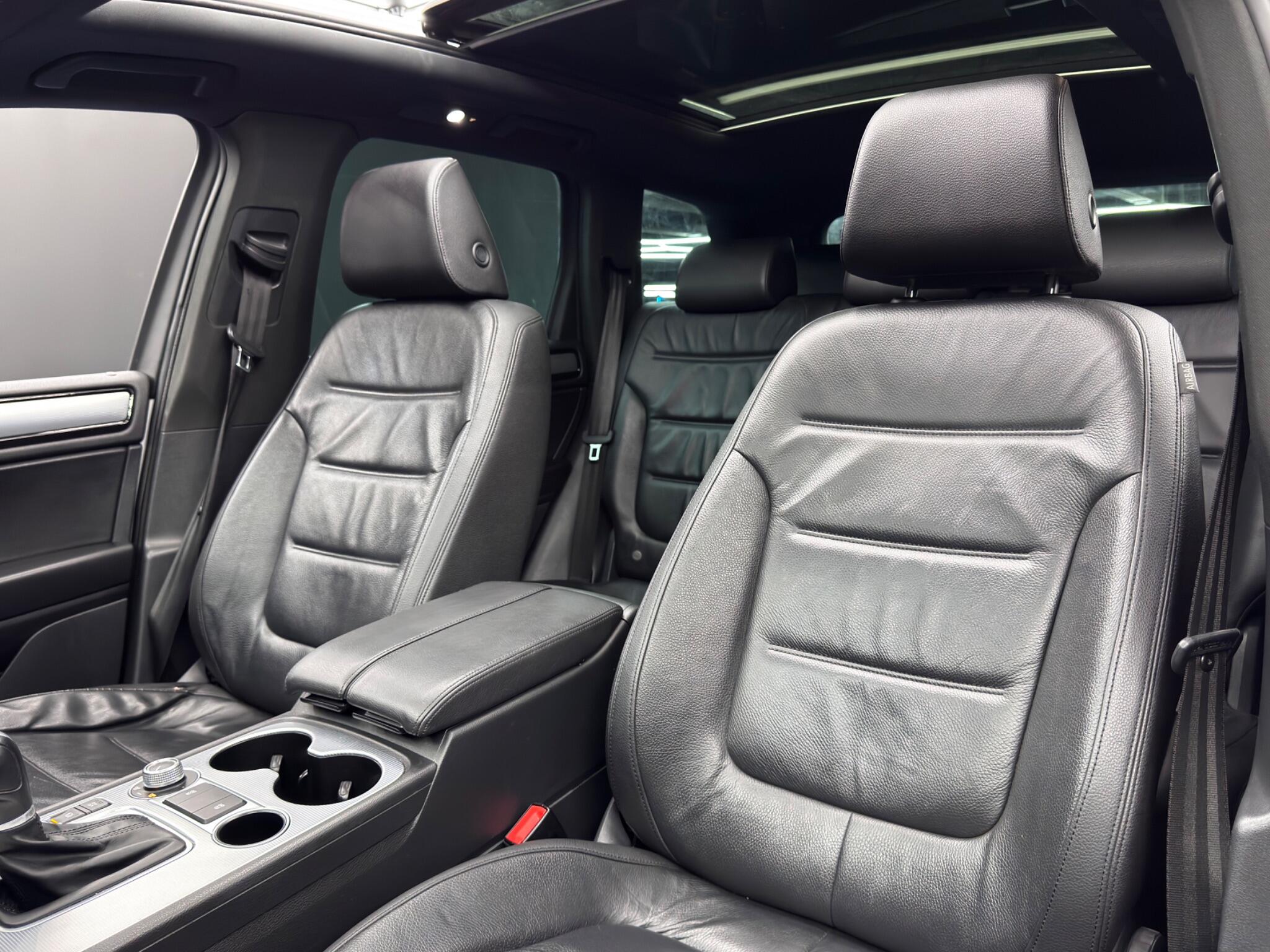 Volkswagen Touareg 3.0 TDI V6 BlueMotion Tech R-Line Tiptronic 4WD Euro 6 (s/s) 5dr 5dr Automatic 2026
