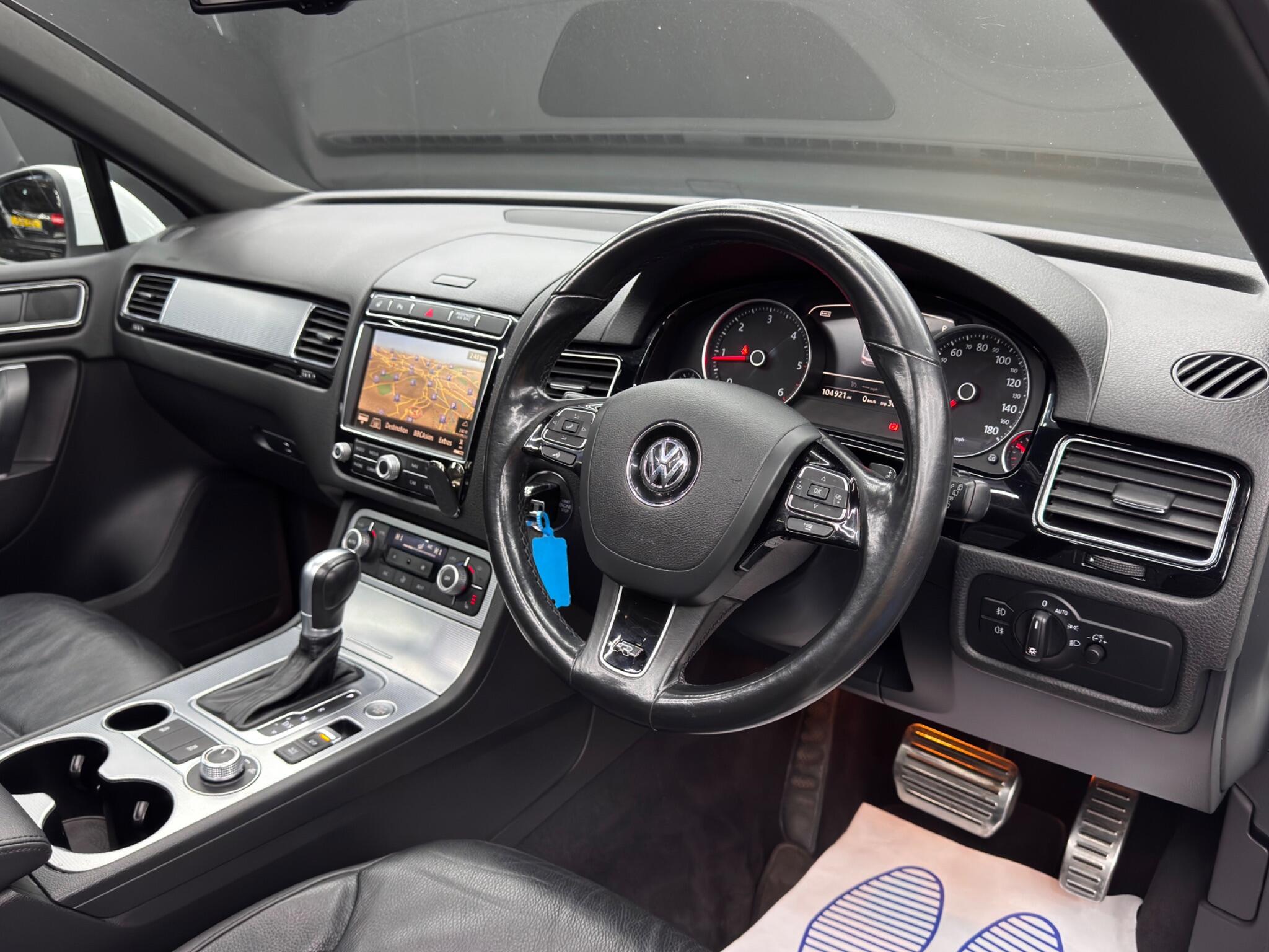 Volkswagen Touareg 3.0 TDI V6 BlueMotion Tech R-Line Tiptronic 4WD Euro 6 (s/s) 5dr 5dr Automatic 2026