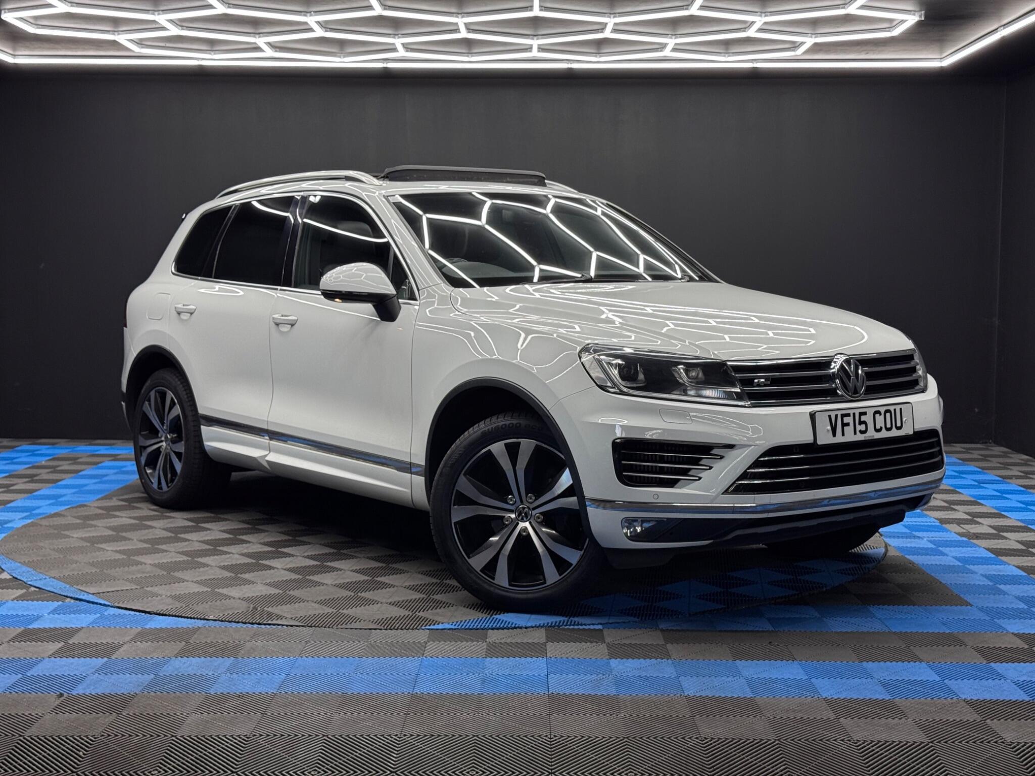 Volkswagen Touareg 3.0 TDI V6 BlueMotion Tech R-Line Tiptronic 4WD Euro 6 (s/s) 5dr 5dr Automatic 2026