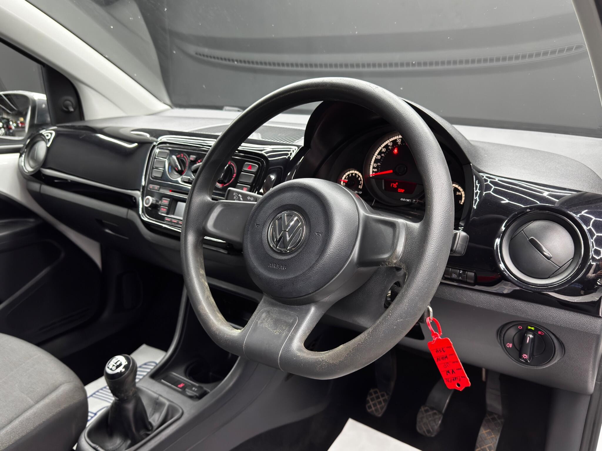 Volkswagen up! 1.0 Move up! Euro 5 3dr 3dr Manual 2026