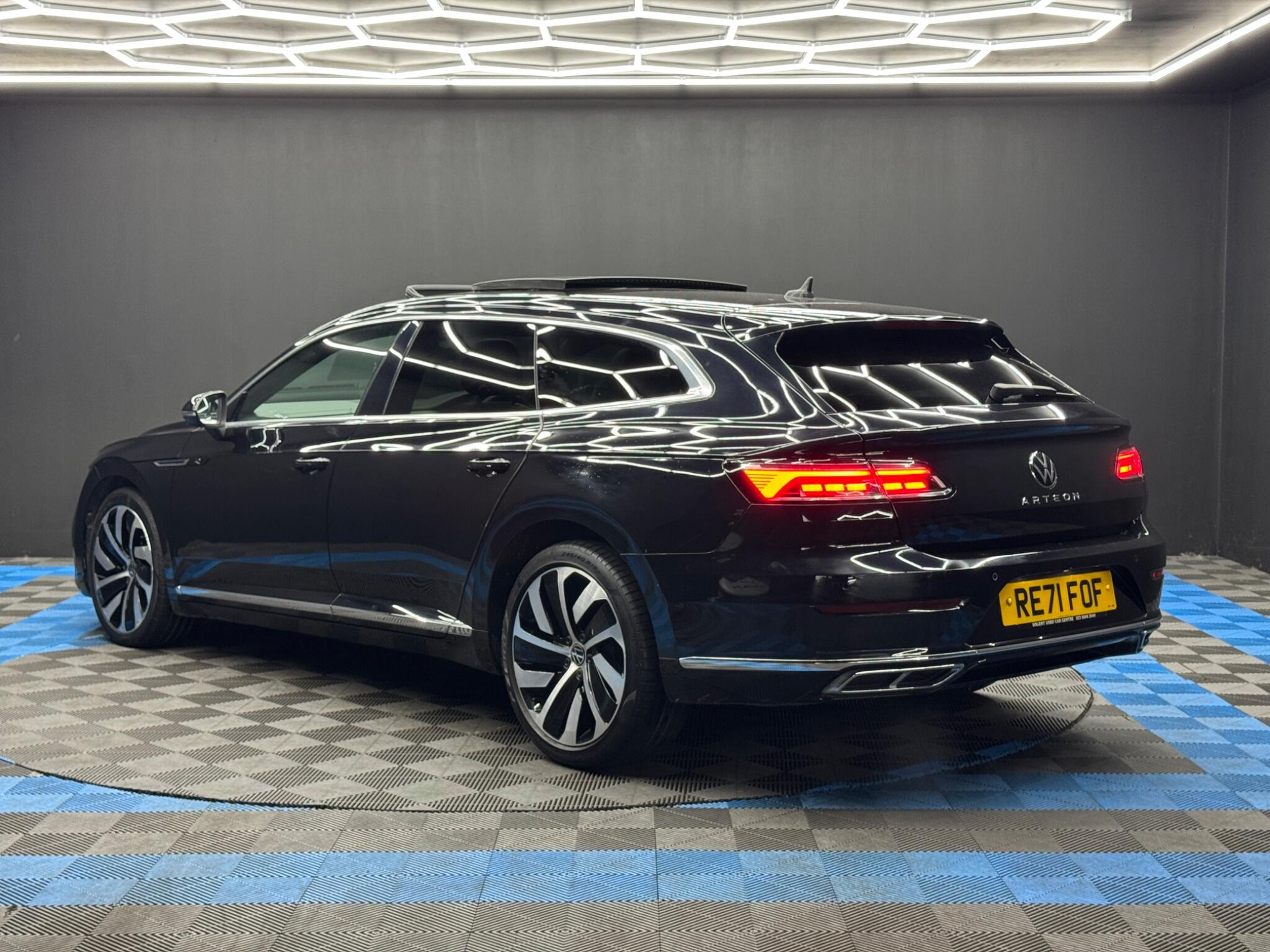 Volkswagen Arteon 2.0 TDI R-Line Shooting Brake DSG Euro 6 (s/s) 5dr 5dr Automatic 2026