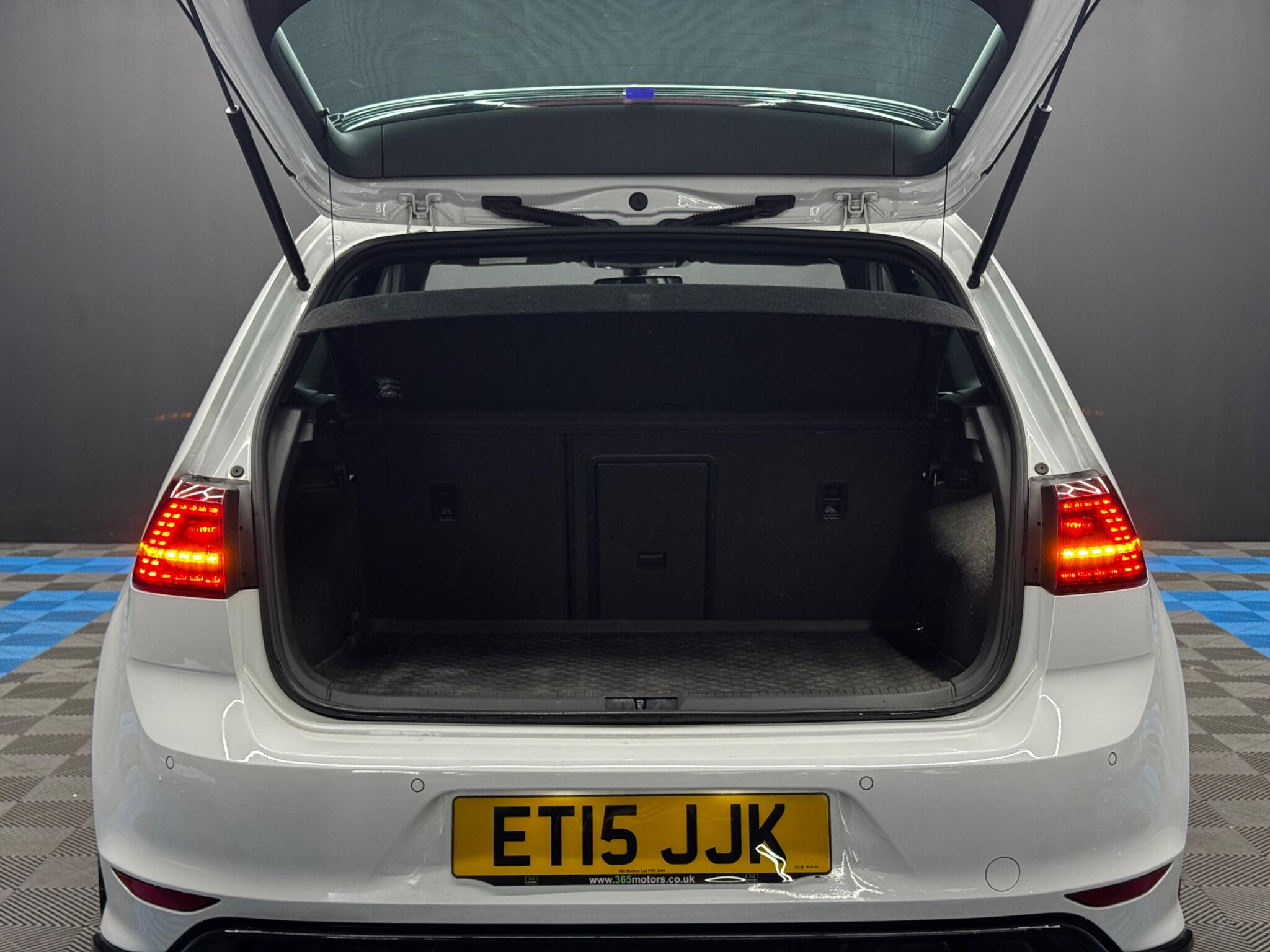 Volkswagen Golf 2.0 TSI BlueMotion Tech R DSG 4Motion Euro 6 (s/s) 3dr 3dr Automatic 2026