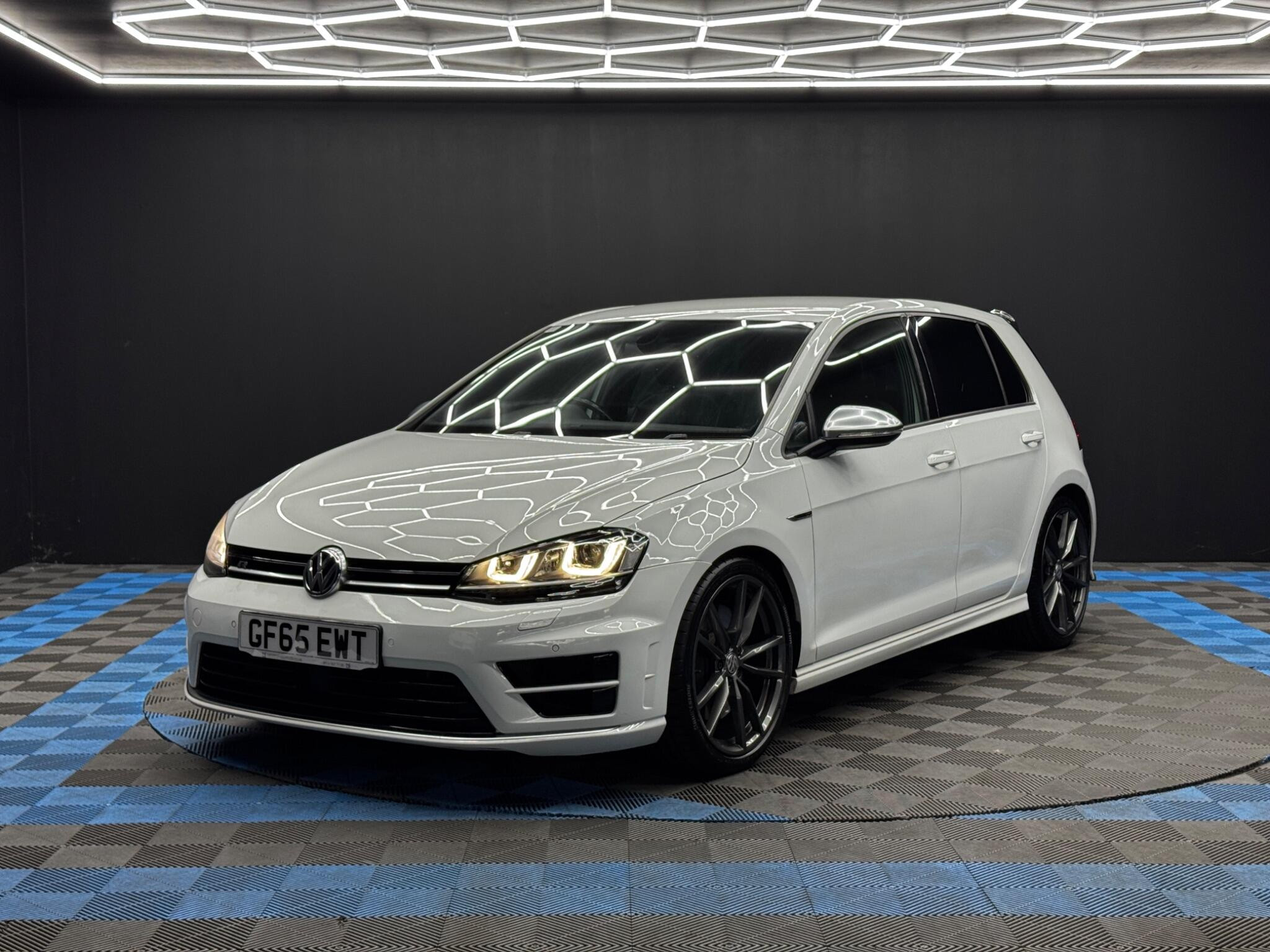 Volkswagen Golf 2.0 TSI BlueMotion Tech R DSG 4Motion Euro 6 (s/s) 5dr 5dr Automatic 2026