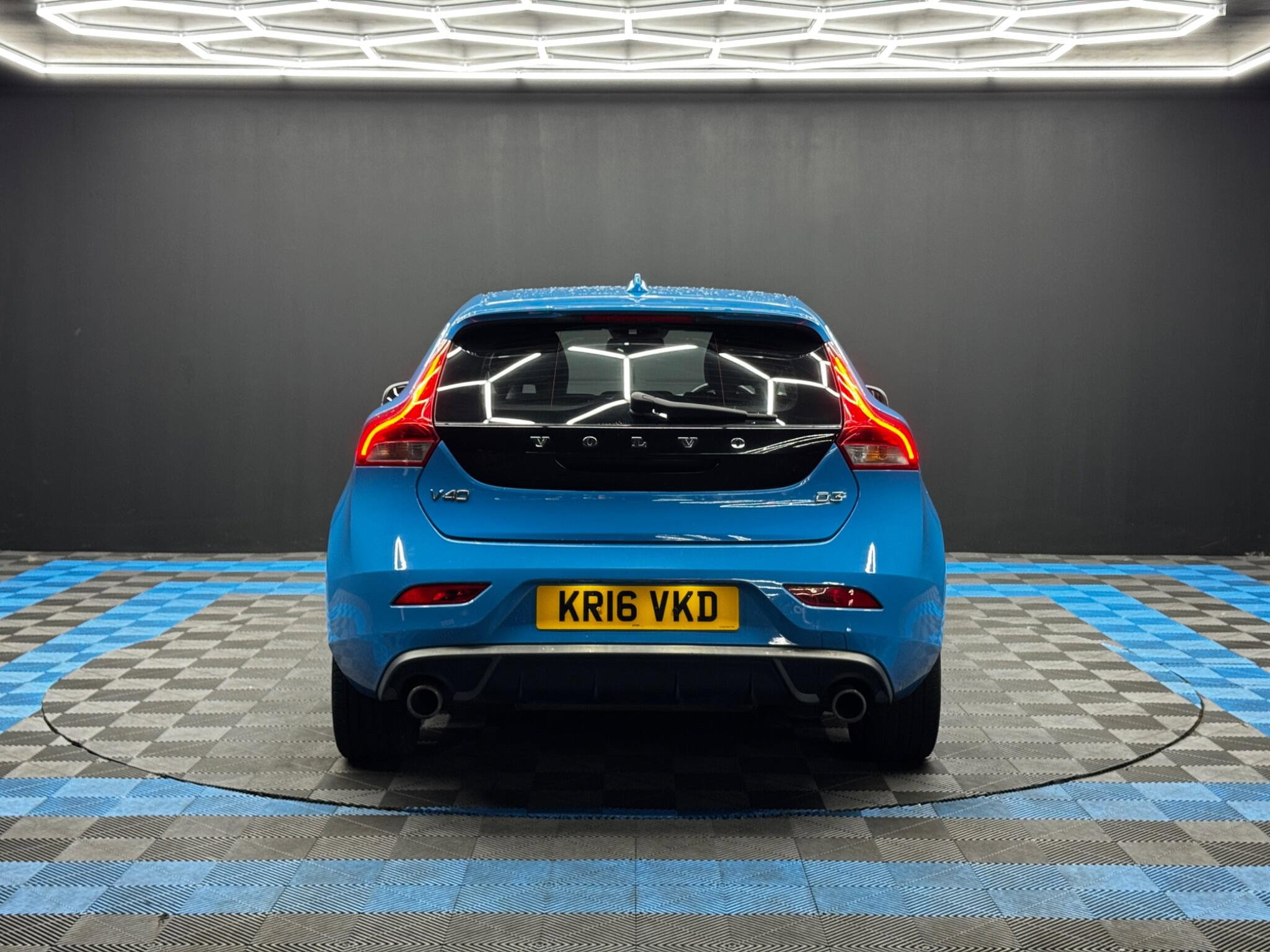 Volvo V40 2.0 D3 R-Design Nav Euro 6 (s/s) 5dr 5dr Manual 2026