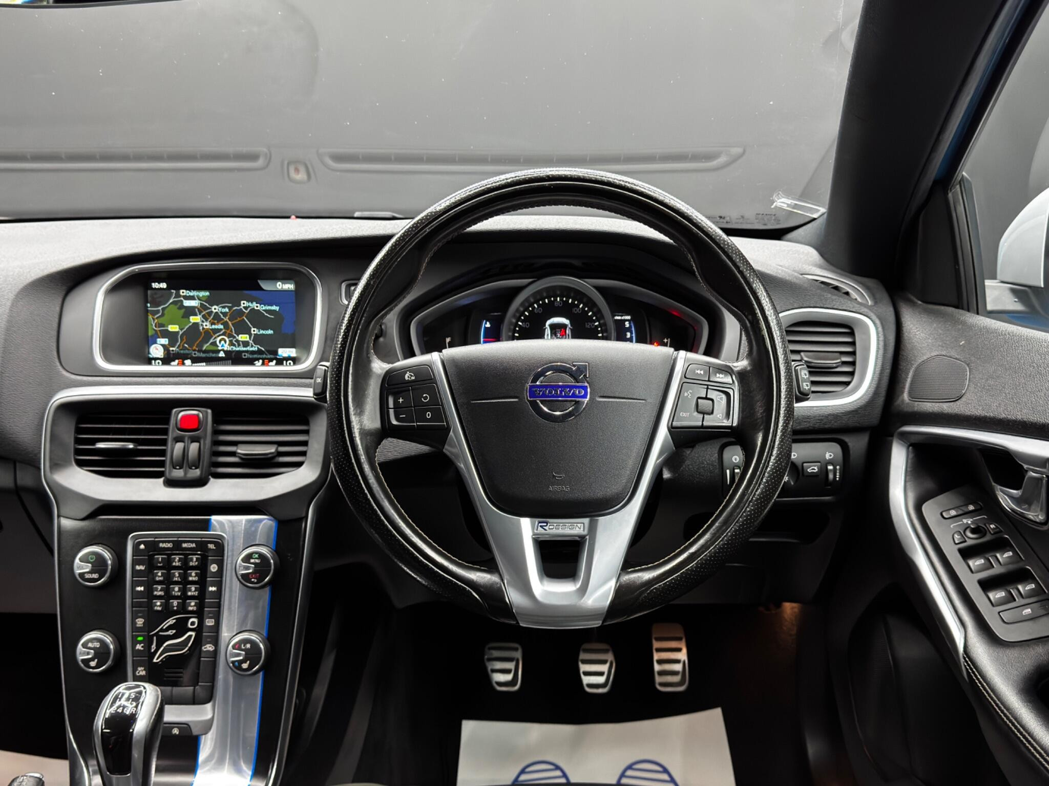 Volvo V40 2.0 D3 R-Design Nav Euro 6 (s/s) 5dr 5dr Manual 2026