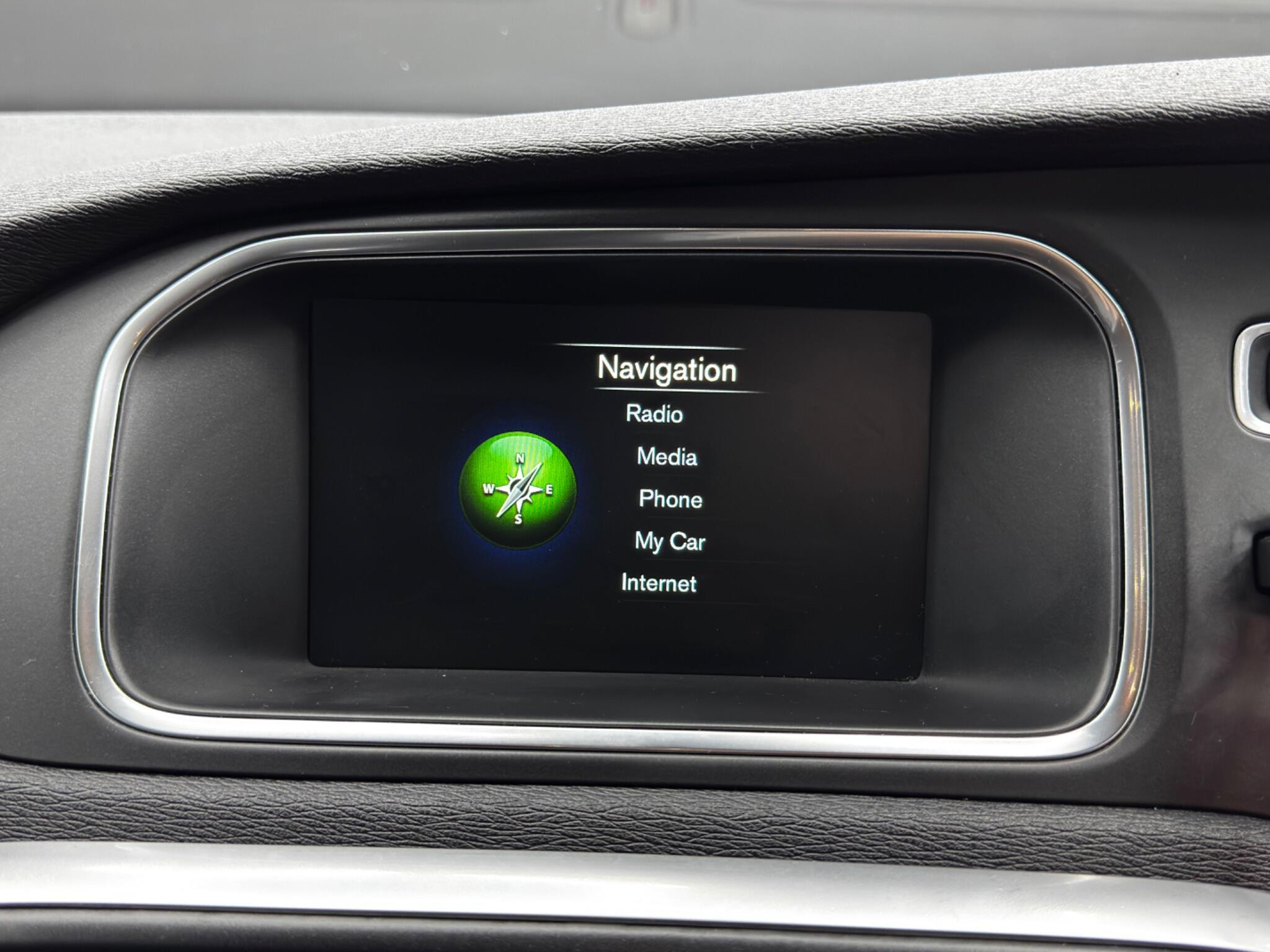 Volvo V40 2.0 D3 R-Design Nav Euro 6 (s/s) 5dr 5dr Manual 2026