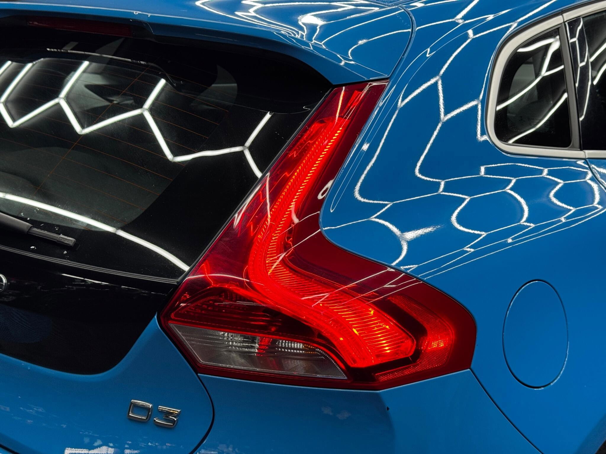Volvo V40 2.0 D3 R-Design Nav Euro 6 (s/s) 5dr 5dr Manual 2026