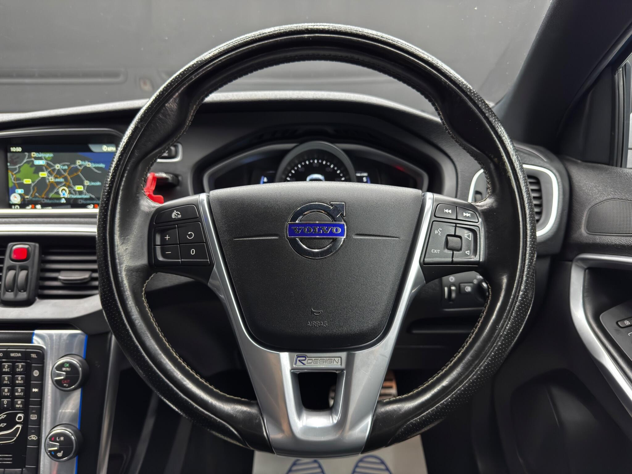 Volvo V40 2.0 D3 R-Design Nav Euro 6 (s/s) 5dr 5dr Manual 2026