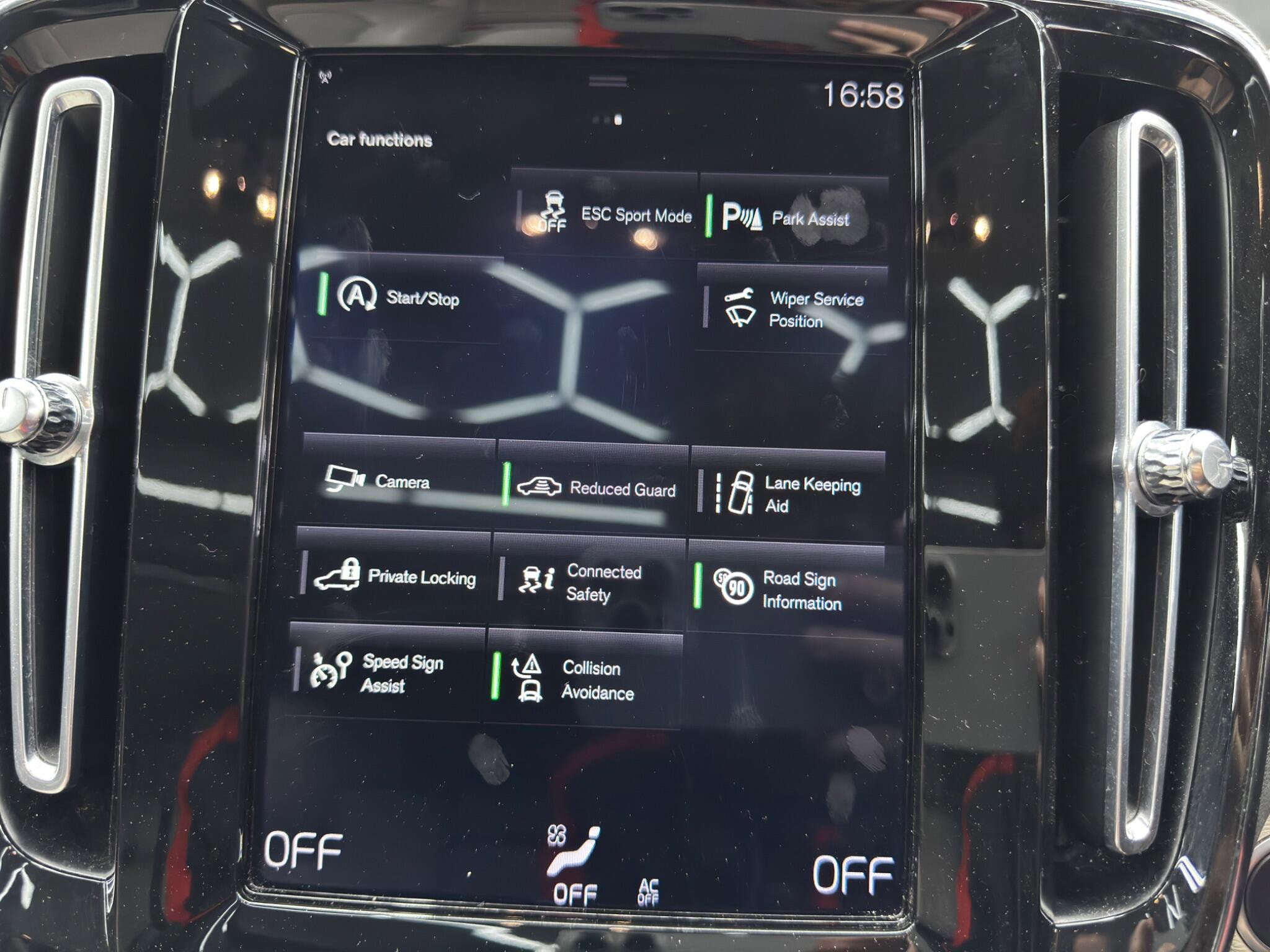 Volvo XC40 1.5 T3 Inscription Euro 6 (s/s) 5dr 5dr Manual 2026