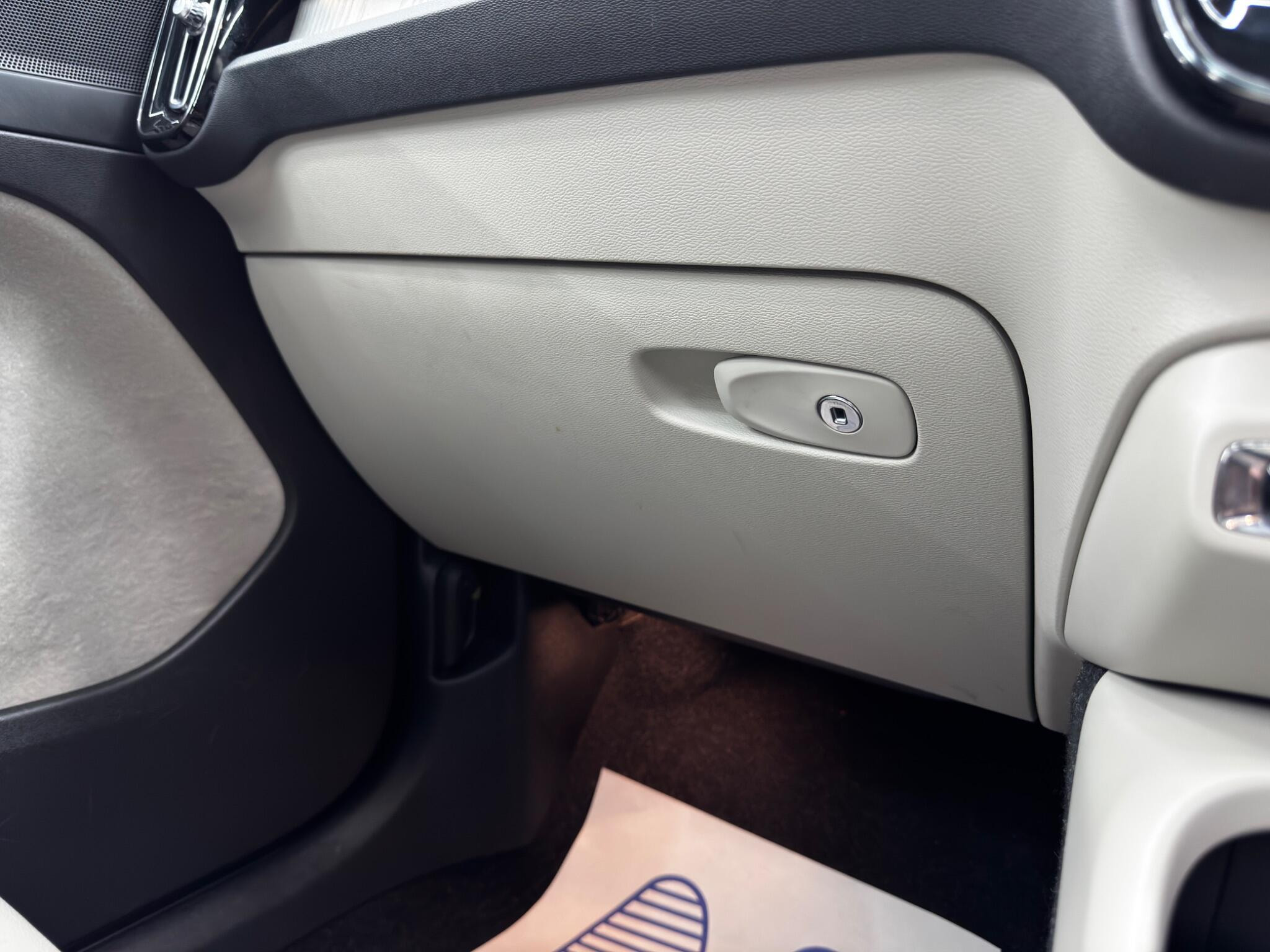 Volvo XC40 1.5 T3 Inscription Euro 6 (s/s) 5dr 5dr Manual 2026