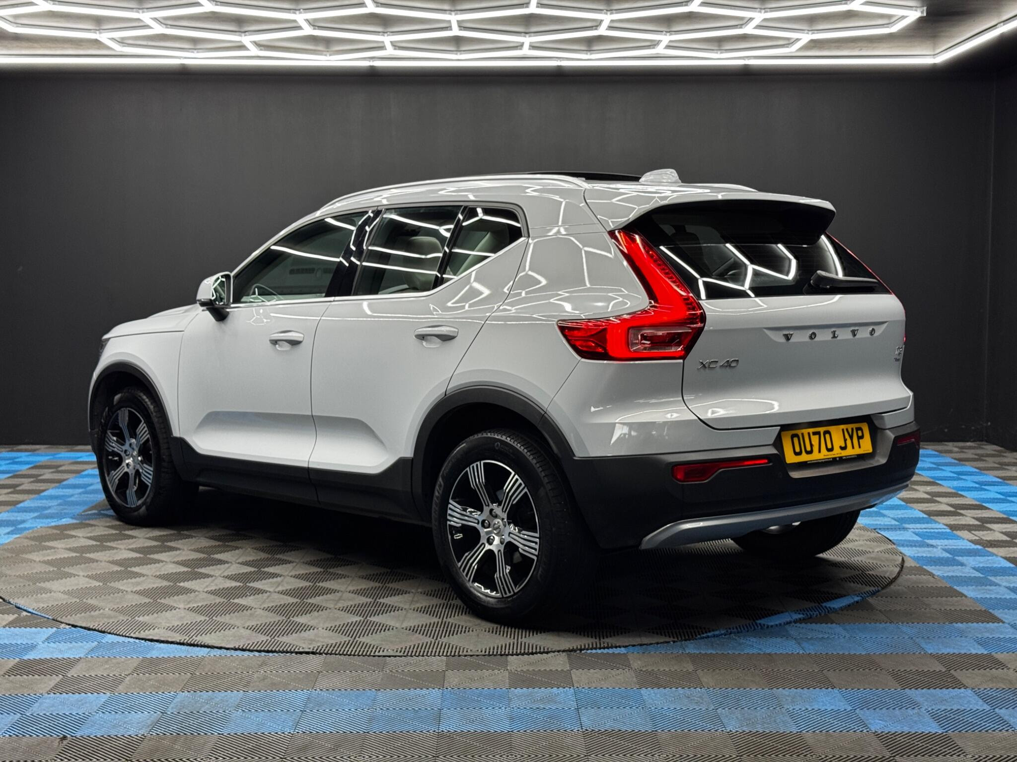 Volvo XC40 1.5 T3 Inscription Euro 6 (s/s) 5dr 5dr Manual 2026