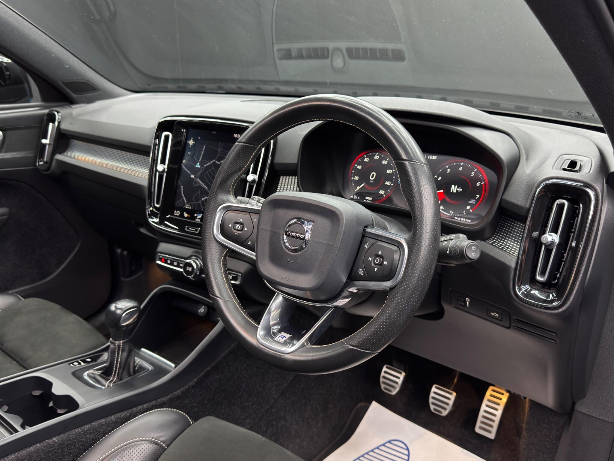 Volvo XC40 1.5 T3 R-Design Euro 6 (s/s) 5dr 5dr Manual 2026