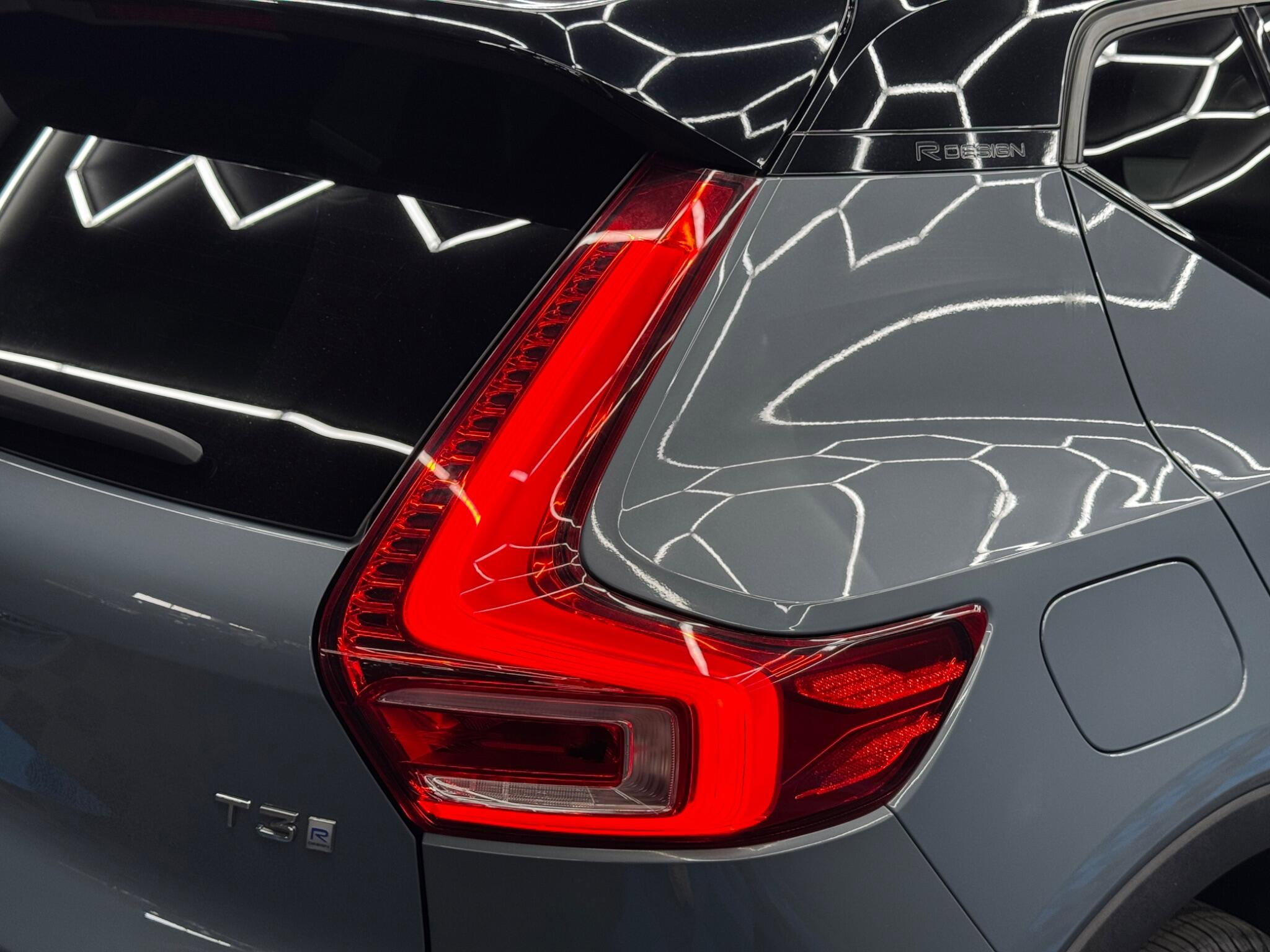 Volvo XC40 1.5 T3 R-Design Euro 6 (s/s) 5dr 5dr Manual 2026