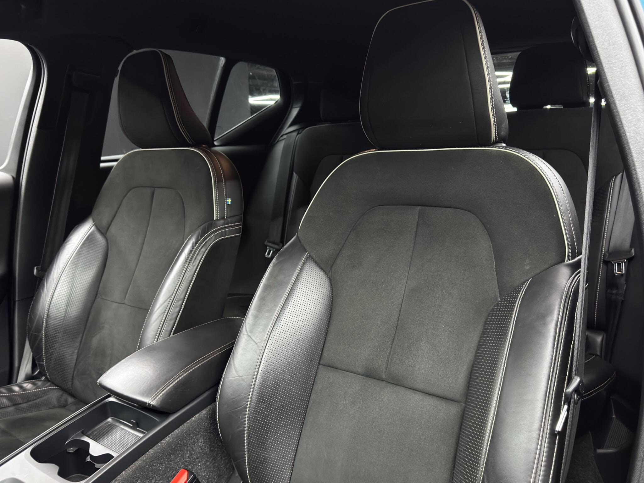 Volvo XC40 1.5 T3 R-Design Euro 6 (s/s) 5dr 5dr Manual 2026