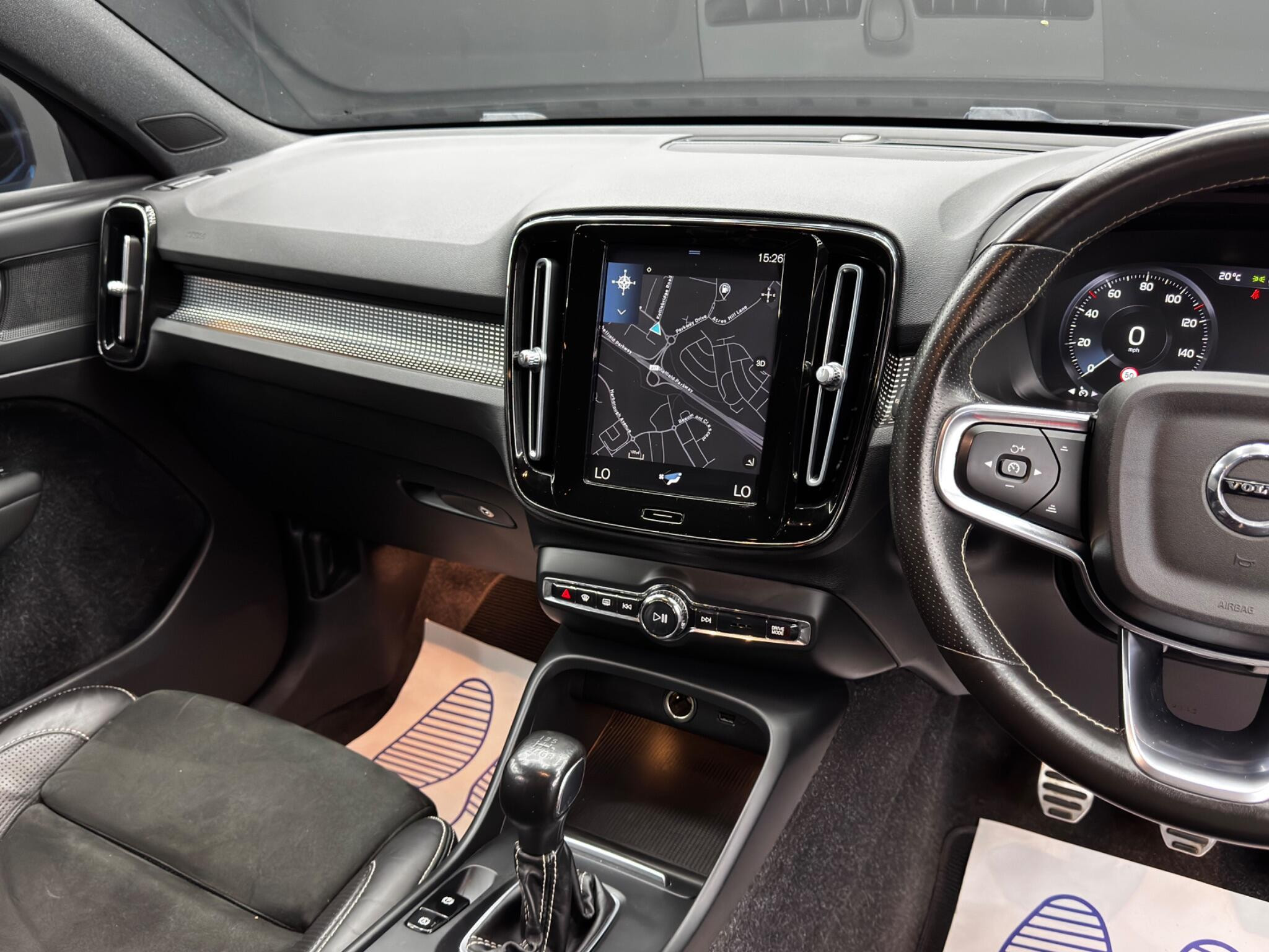 Volvo XC40 1.5 T3 R-Design Euro 6 (s/s) 5dr 5dr Manual 2026
