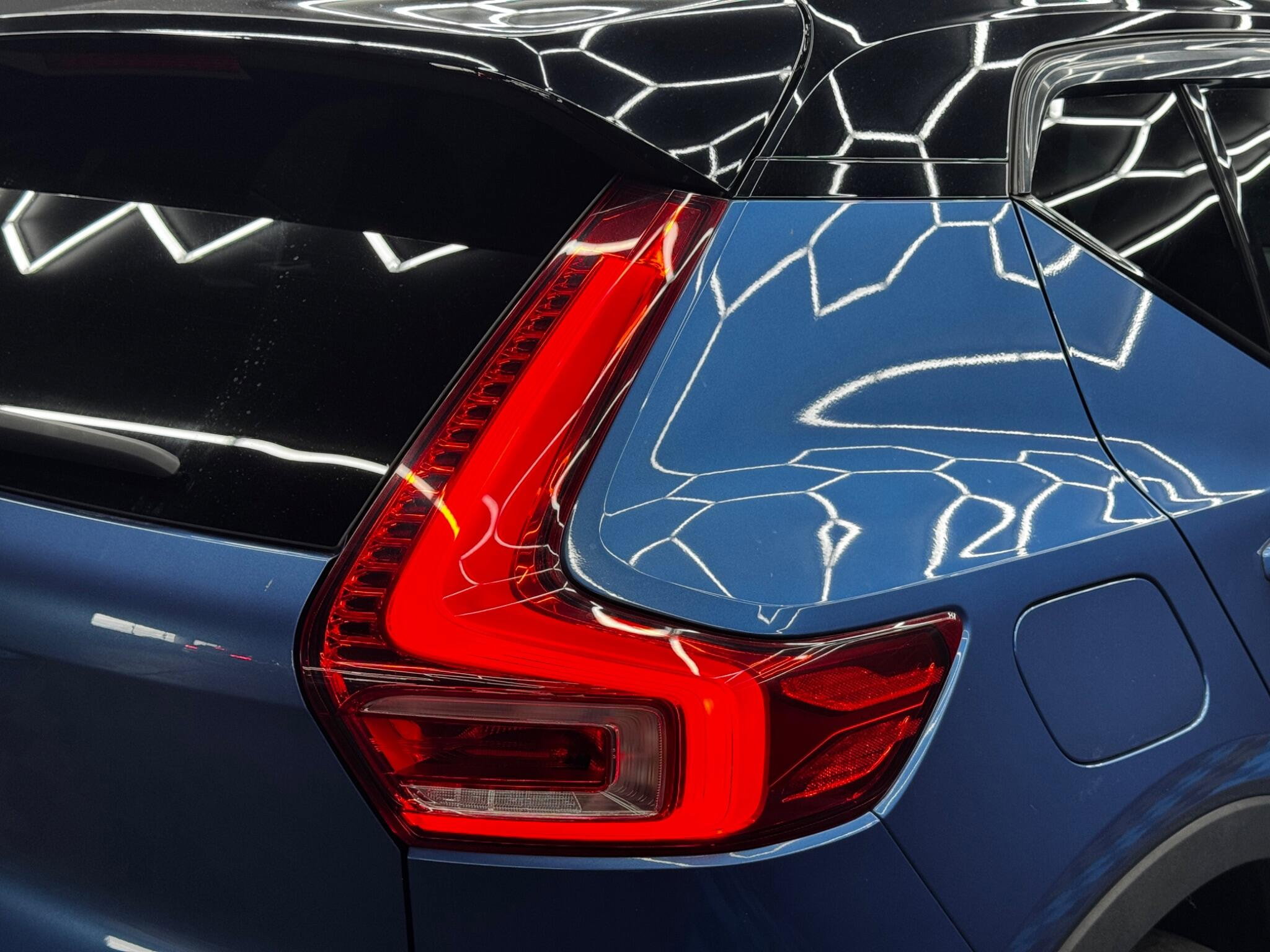 Volvo XC40 1.5 T3 R-Design Euro 6 (s/s) 5dr 5dr Manual 2026