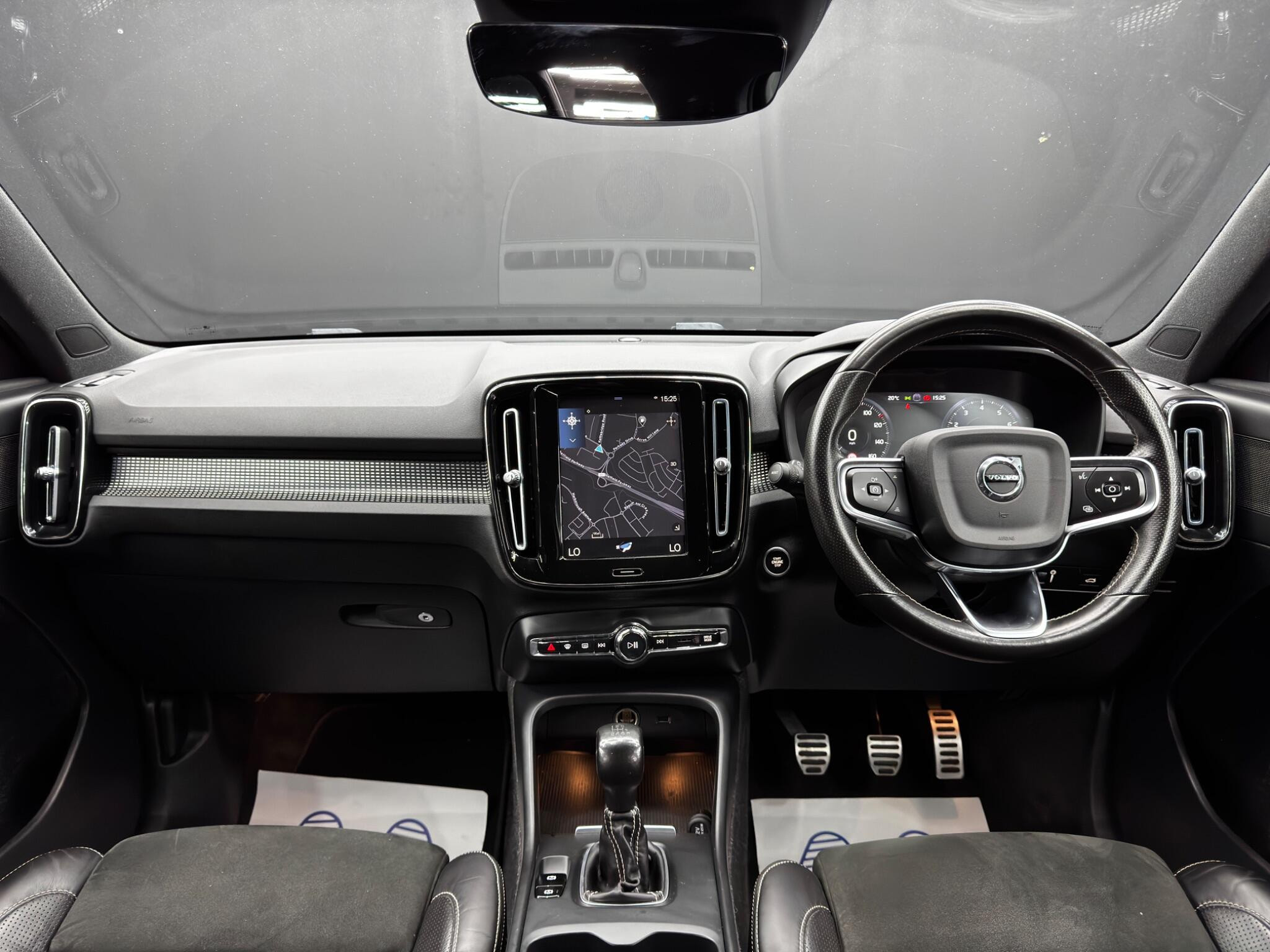 Volvo XC40 1.5 T3 R-Design Euro 6 (s/s) 5dr 5dr Manual 2026