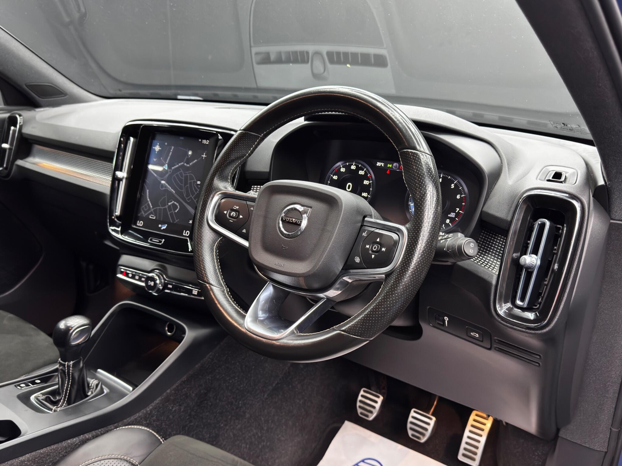 Volvo XC40 1.5 T3 R-Design Euro 6 (s/s) 5dr 5dr Manual 2026