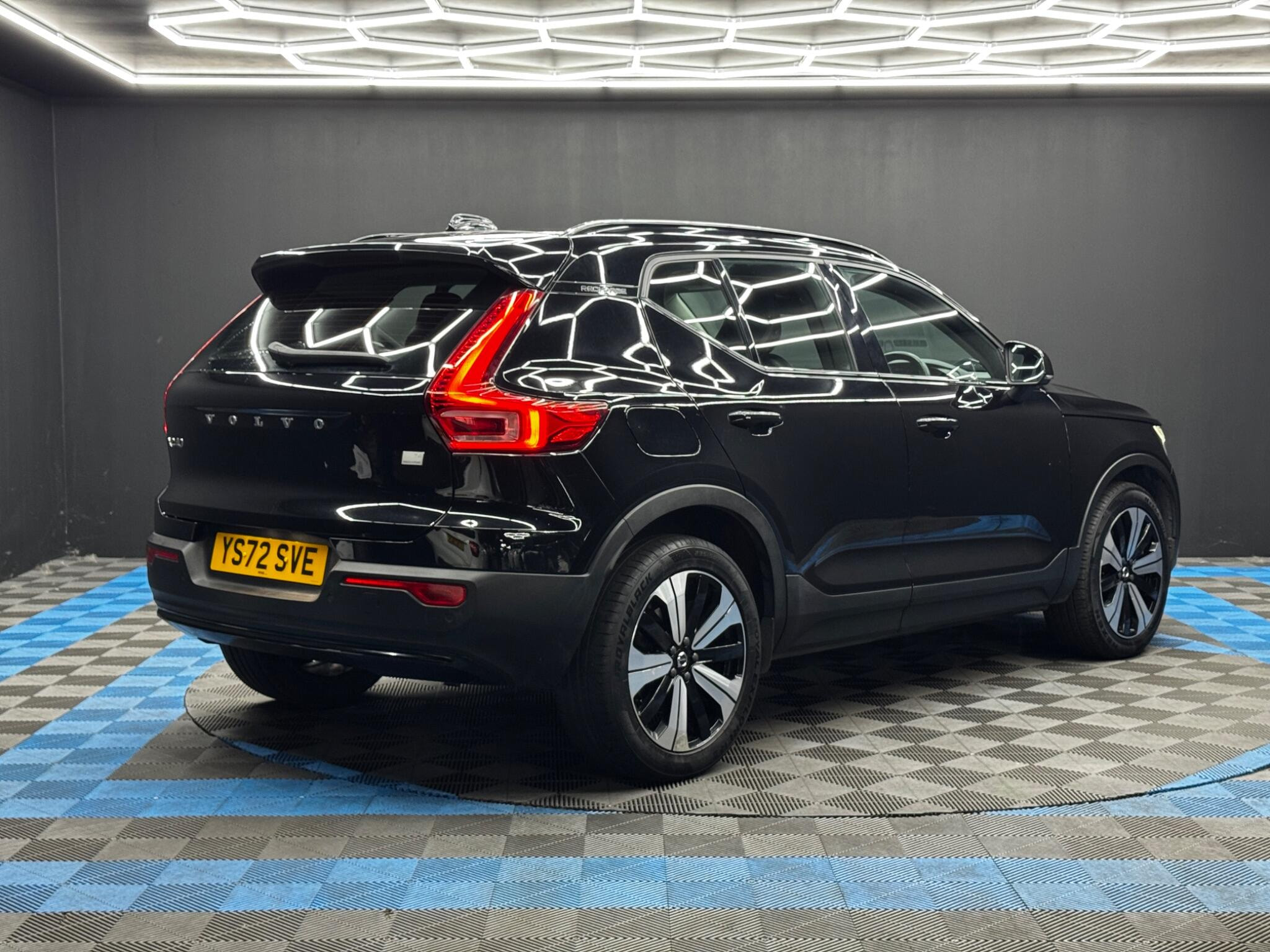 Volvo XC40 1.5h T4 Recharge 10.7kWh Plus Auto Euro 6 (s/s) 5dr 5dr Automatic 2026