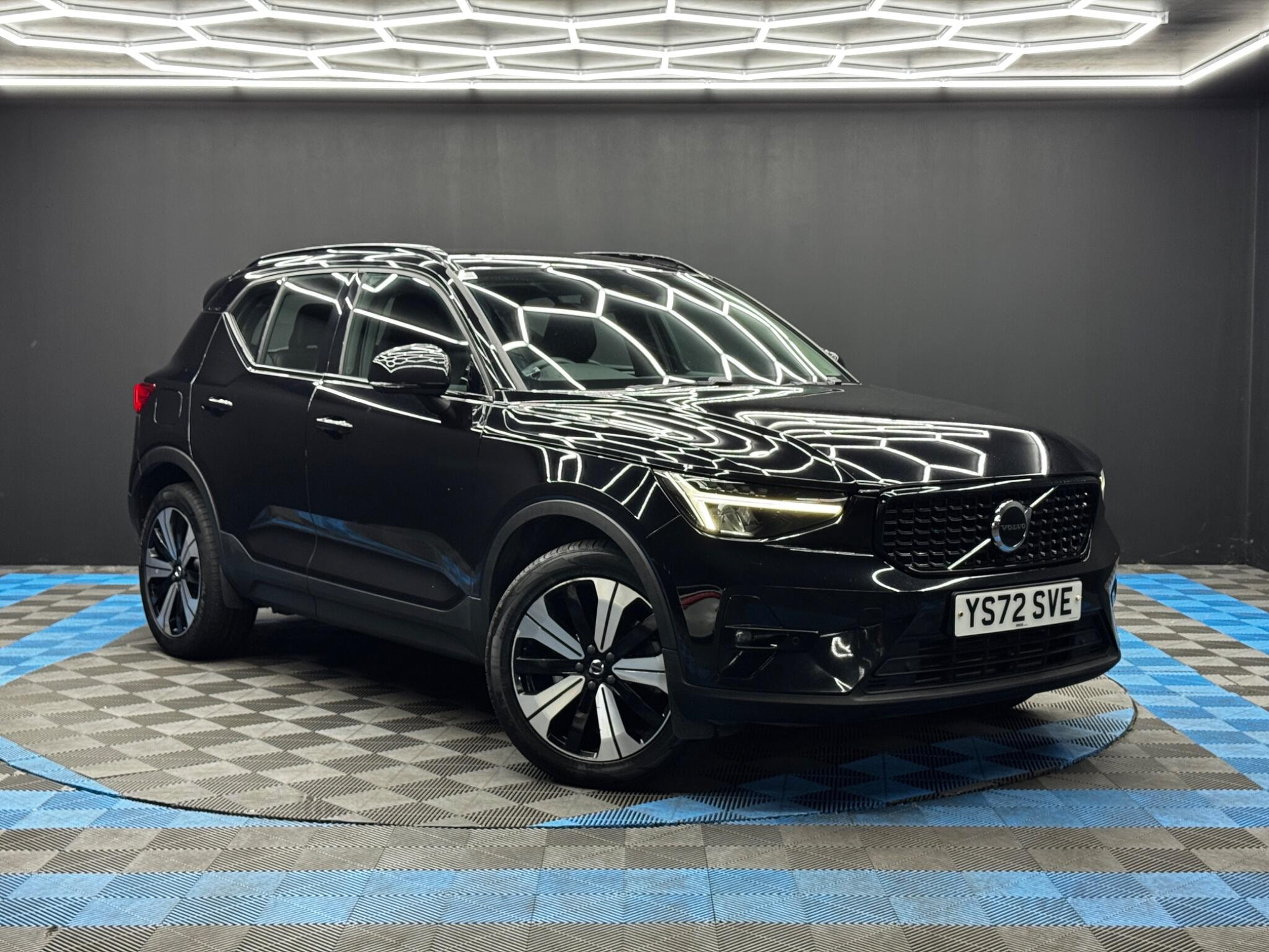 Volvo XC40 1.5h T4 Recharge 10.7kWh Plus Auto Euro 6 (s/s) 5dr 5dr Automatic 2026