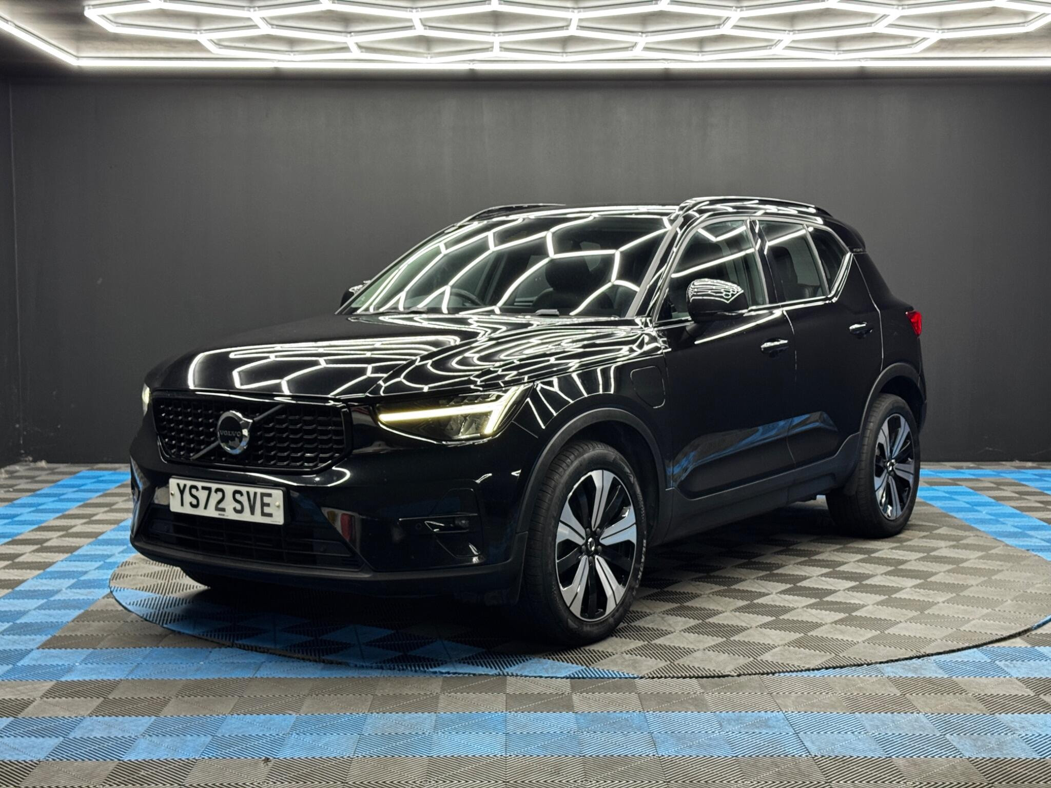 Volvo XC40 1.5h T4 Recharge 10.7kWh Plus Auto Euro 6 (s/s) 5dr 5dr Automatic 2026