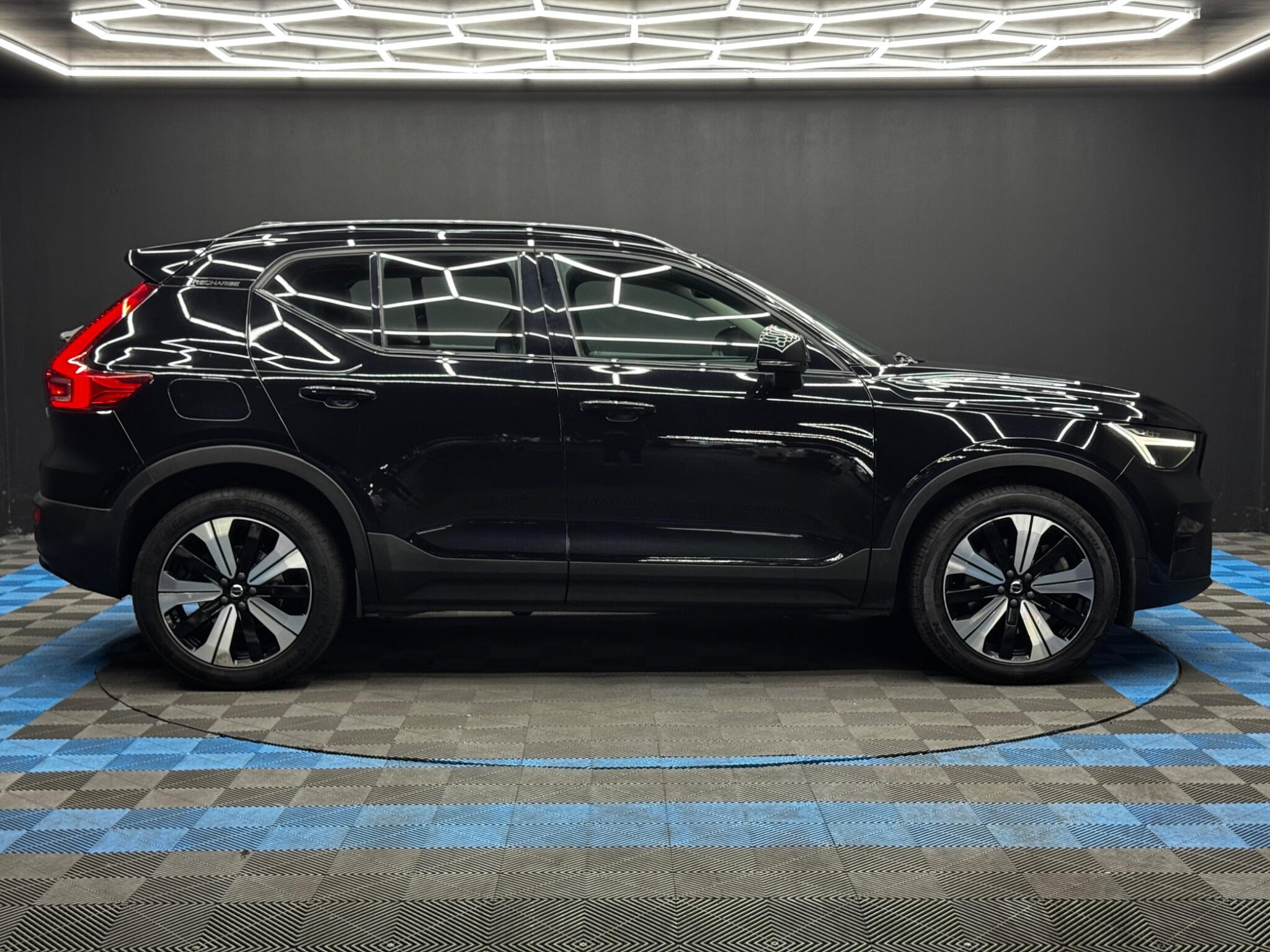 Volvo XC40 1.5h T4 Recharge 10.7kWh Plus Auto Euro 6 (s/s) 5dr 5dr Automatic 2026