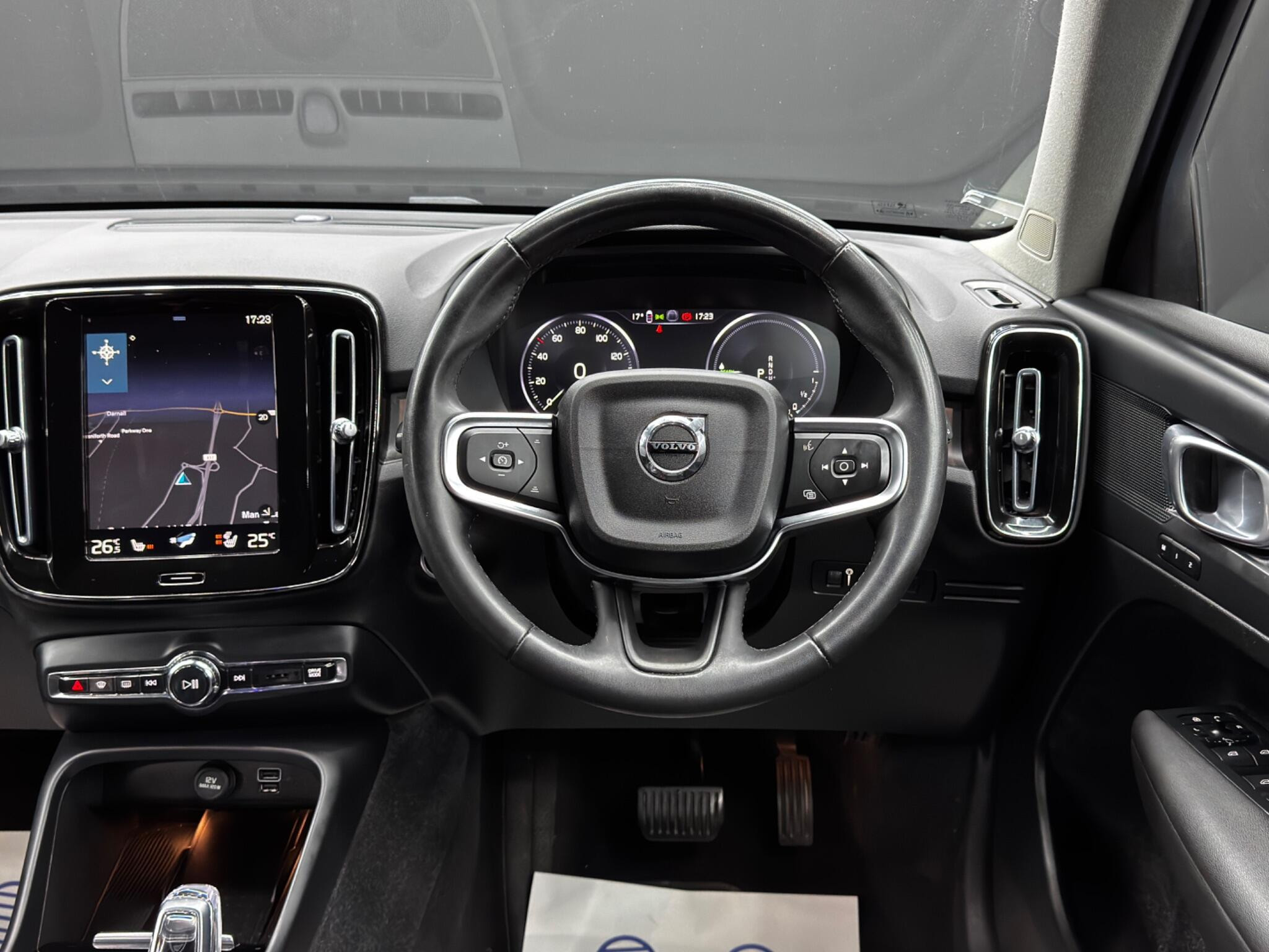 Volvo XC40 1.5h T4 Recharge 10.7kWh Plus Auto Euro 6 (s/s) 5dr 5dr Automatic 2026