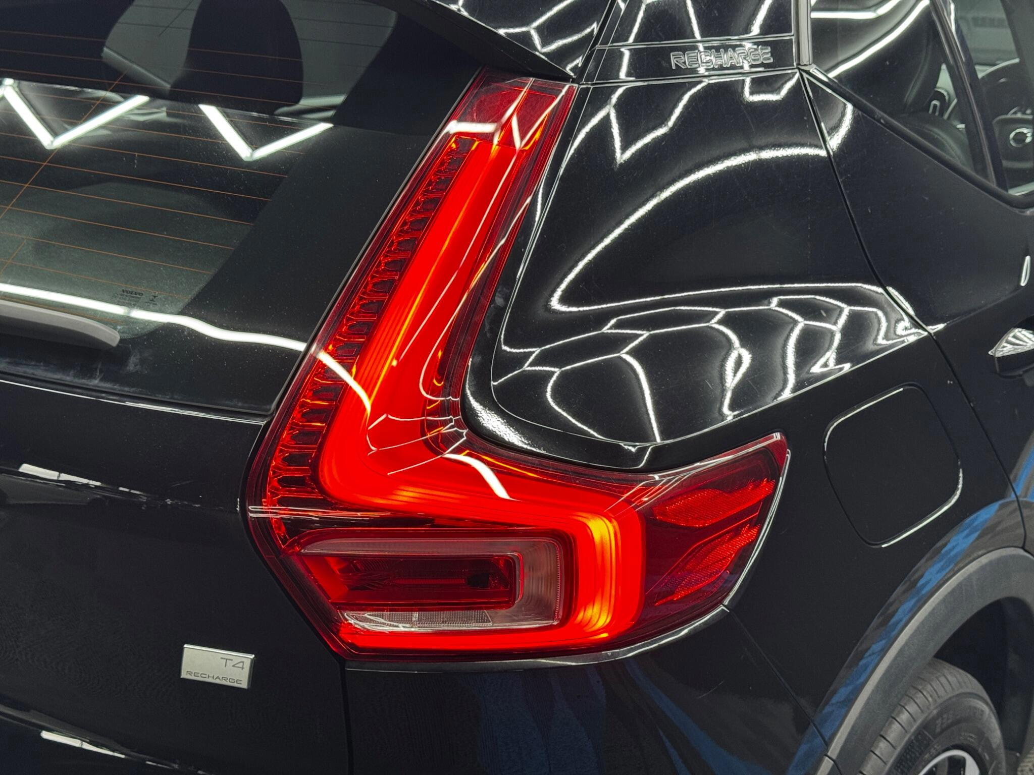Volvo XC40 1.5h T4 Recharge 10.7kWh Plus Auto Euro 6 (s/s) 5dr 5dr Automatic 2026
