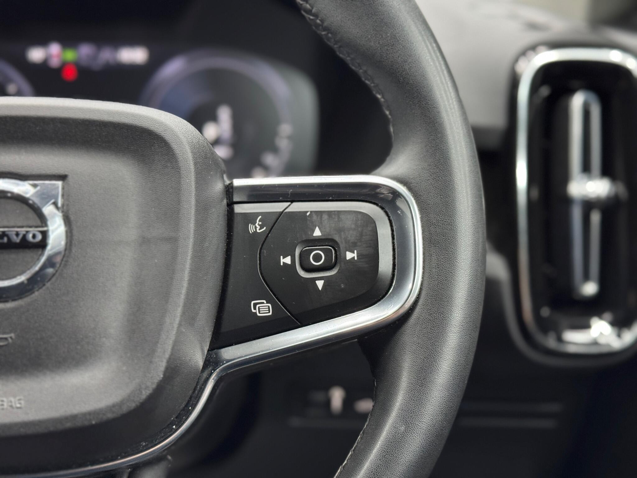 Volvo XC40 1.5h T4 Recharge 10.7kWh Plus Auto Euro 6 (s/s) 5dr 5dr Automatic 2026