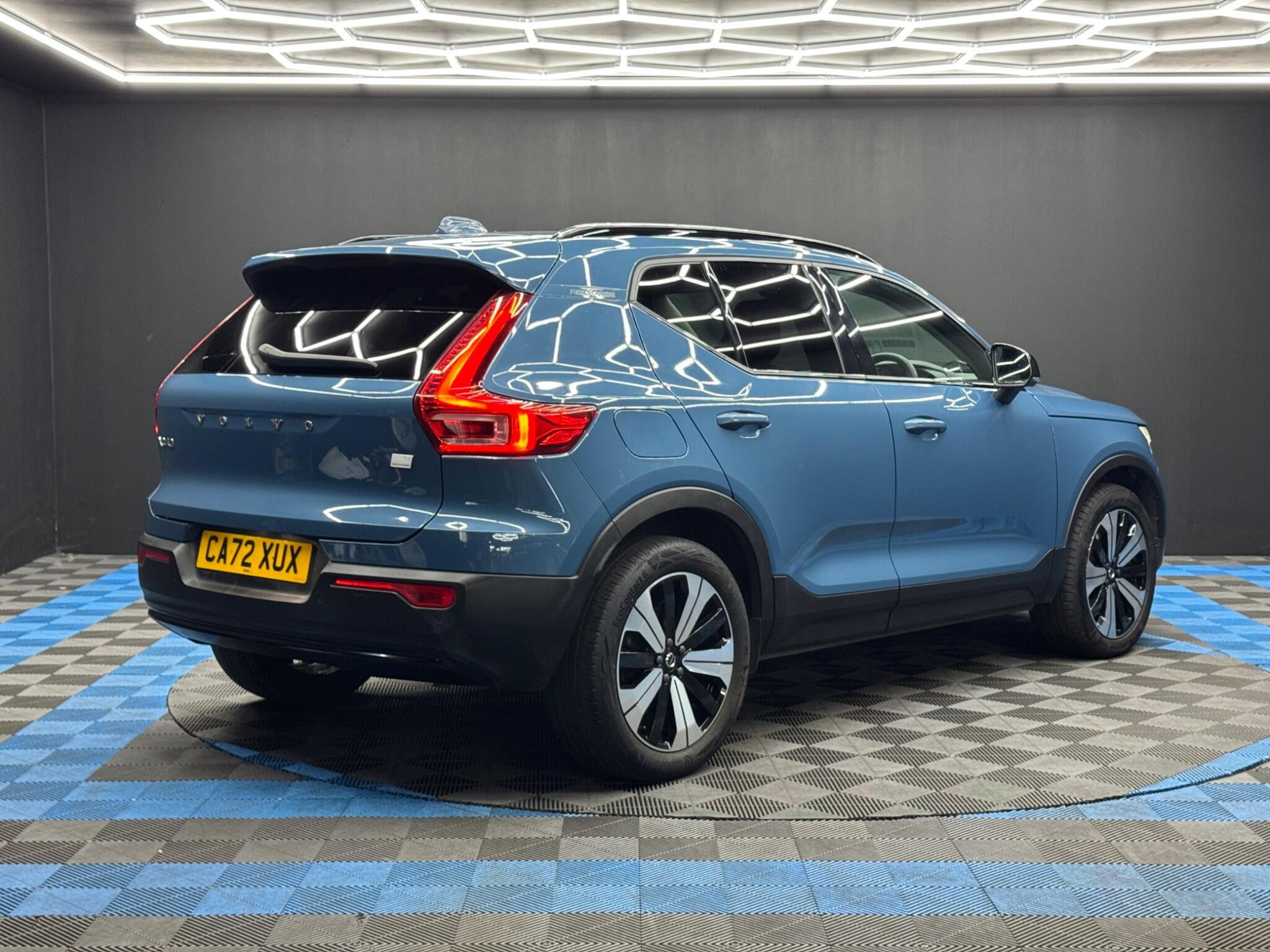 Volvo XC40 1.5h T4 Recharge 10.7kWh Plus Auto Euro 6 (s/s) 5dr 5dr Automatic 2026
