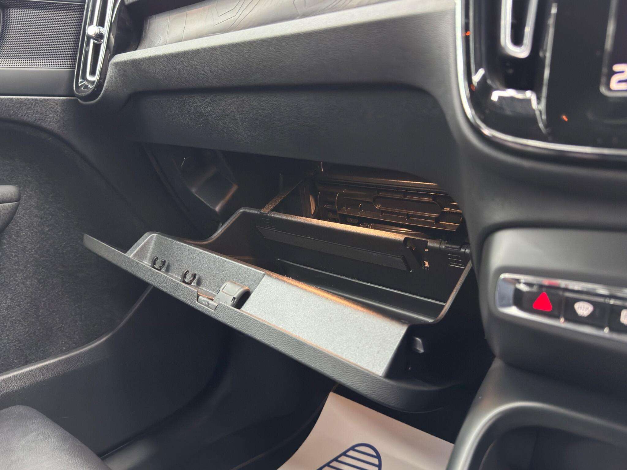 Volvo XC40 1.5h T4 Recharge 10.7kWh Plus Auto Euro 6 (s/s) 5dr 5dr Automatic 2026