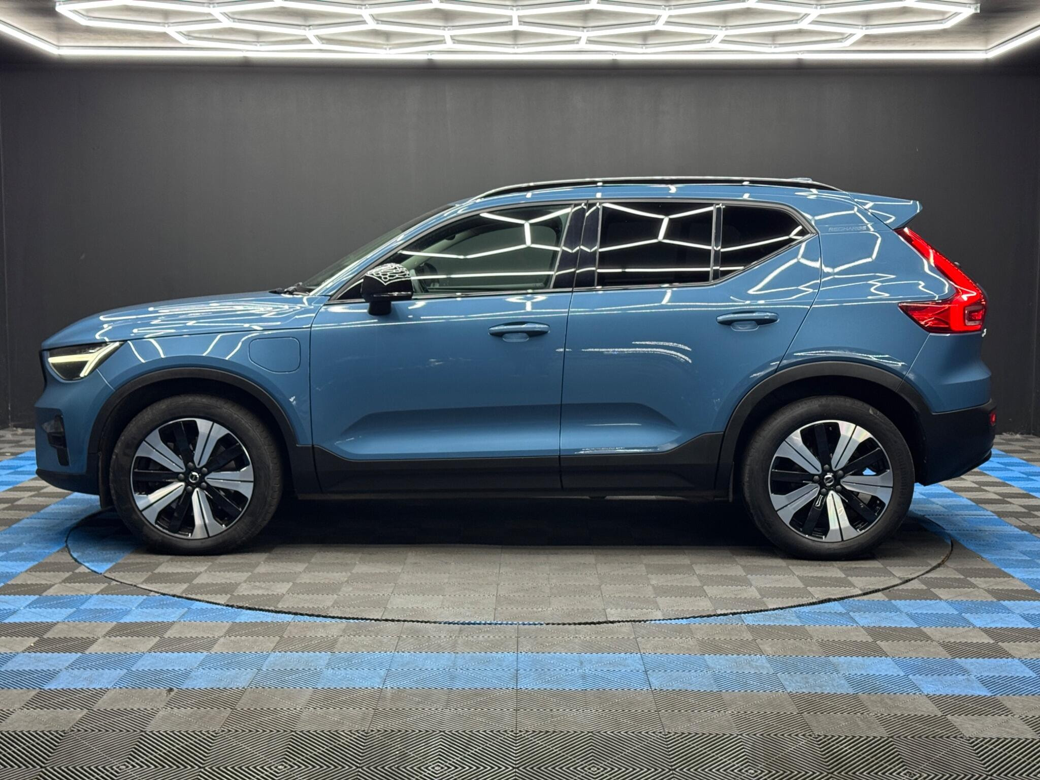 Volvo XC40 1.5h T4 Recharge 10.7kWh Plus Auto Euro 6 (s/s) 5dr 5dr Automatic 2026