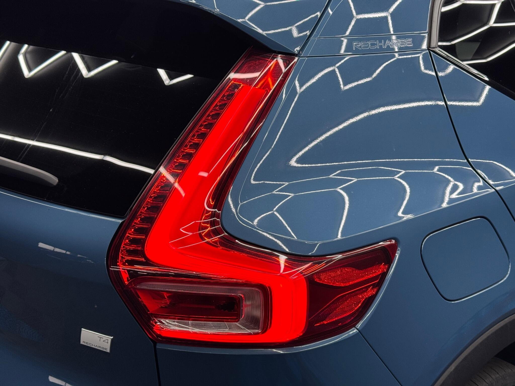 Volvo XC40 1.5h T4 Recharge 10.7kWh Plus Auto Euro 6 (s/s) 5dr 5dr Automatic 2026