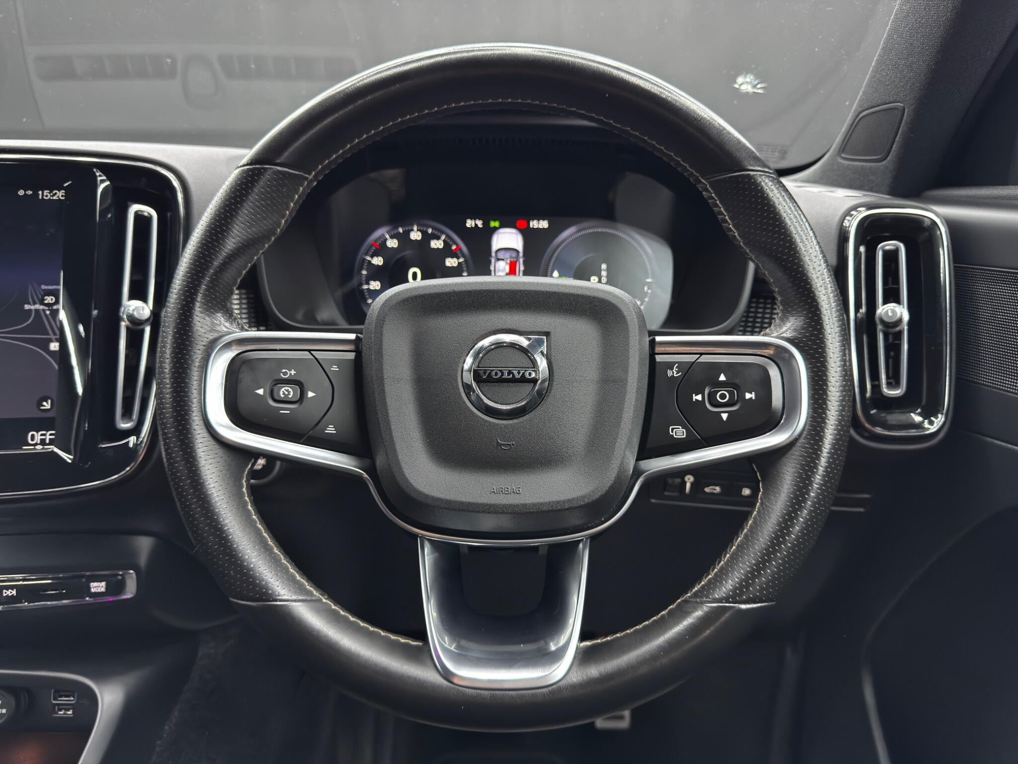 Volvo XC40 1.5h T5 Twin Engine Recharge 10.7kWh R-Design Auto Euro 6 (s/s) 5dr 5dr Automatic 2026