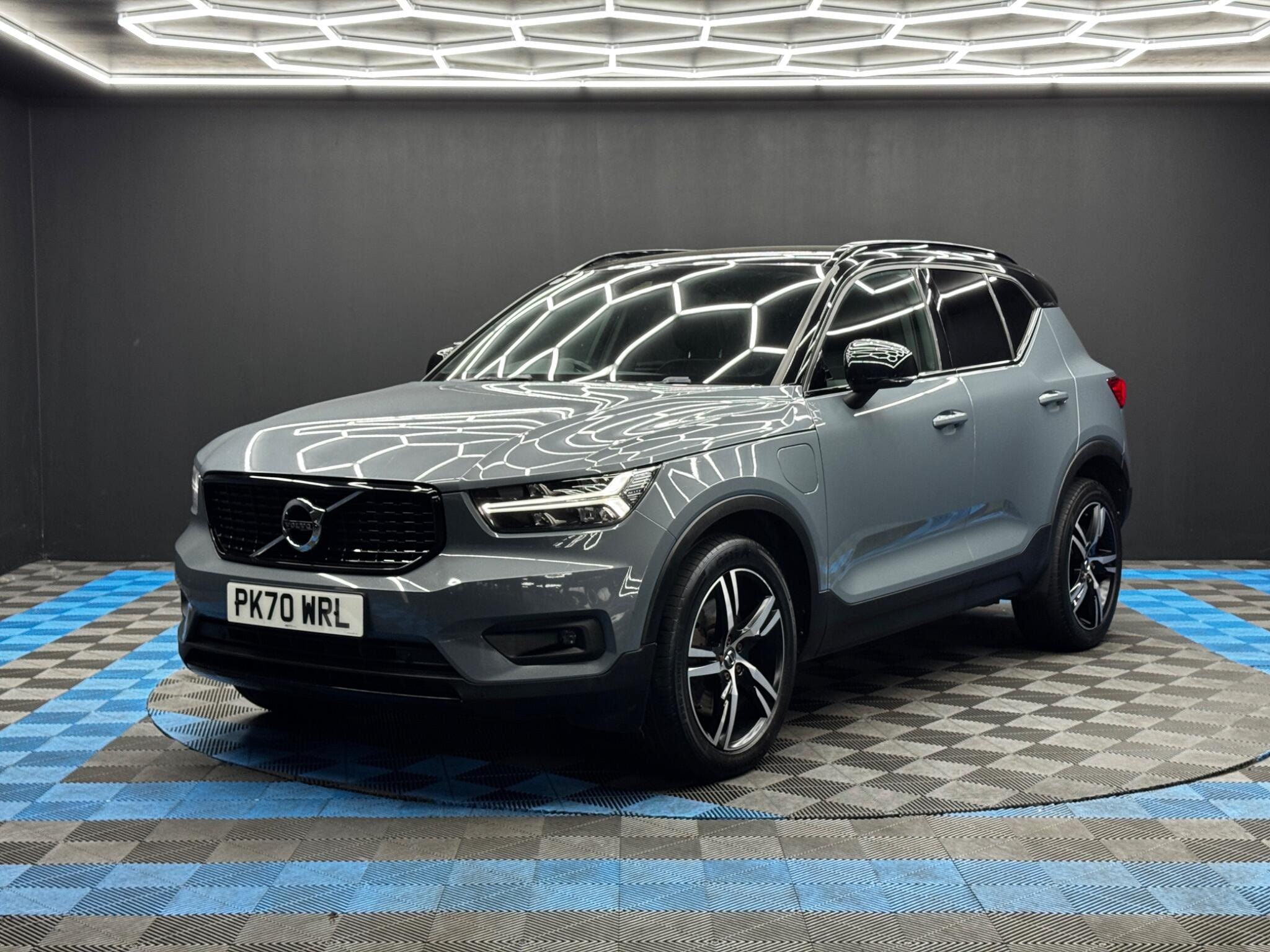 Volvo XC40 1.5h T5 Twin Engine Recharge 10.7kWh R-Design Auto Euro 6 (s/s) 5dr 5dr Automatic 2026
