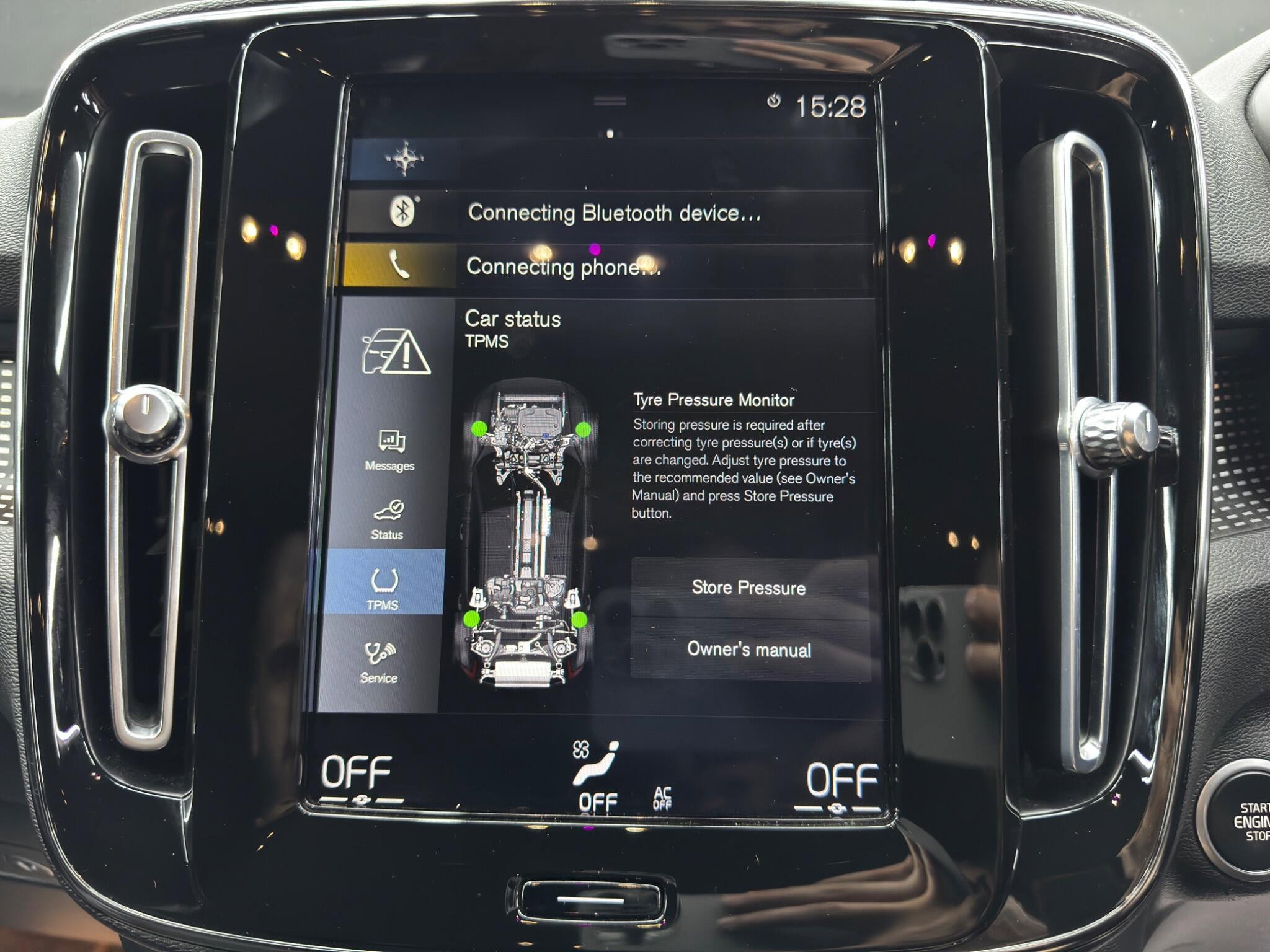 Volvo XC40 1.5h T5 Twin Engine Recharge 10.7kWh R-Design Auto Euro 6 (s/s) 5dr 5dr Automatic 2026