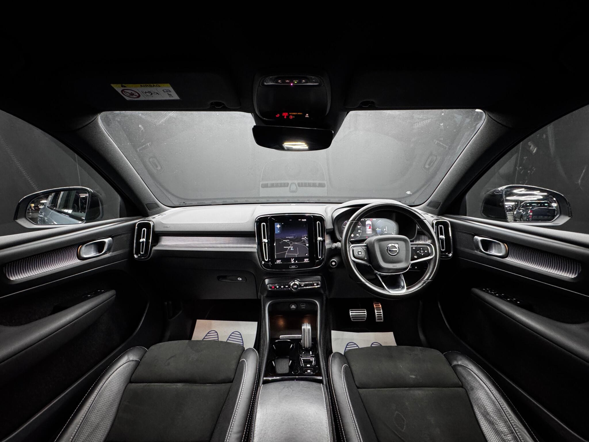 Volvo XC40 1.5h T5 Twin Engine Recharge 10.7kWh R-Design Auto Euro 6 (s/s) 5dr 5dr Automatic 2026
