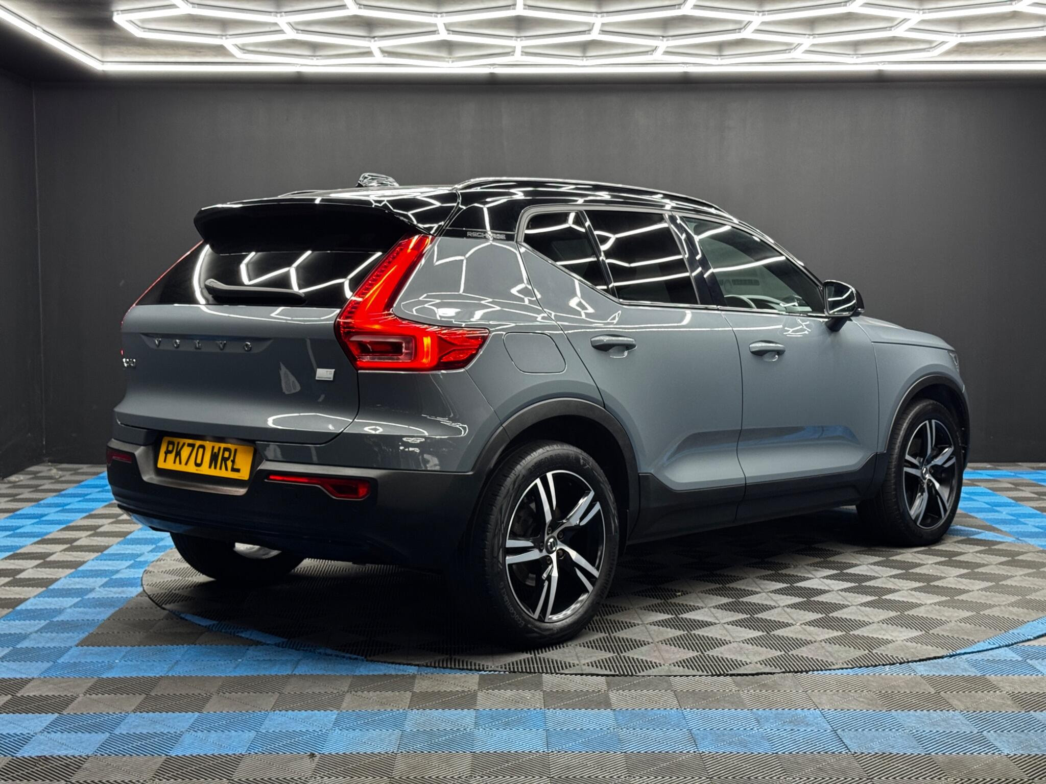 Volvo XC40 1.5h T5 Twin Engine Recharge 10.7kWh R-Design Auto Euro 6 (s/s) 5dr 5dr Automatic 2026
