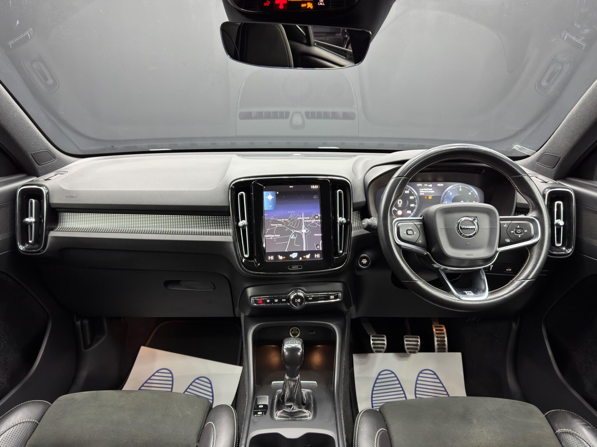 Volvo XC40 2.0 D3 R-Design Euro 6 (s/s) 5dr 5dr Manual 2026