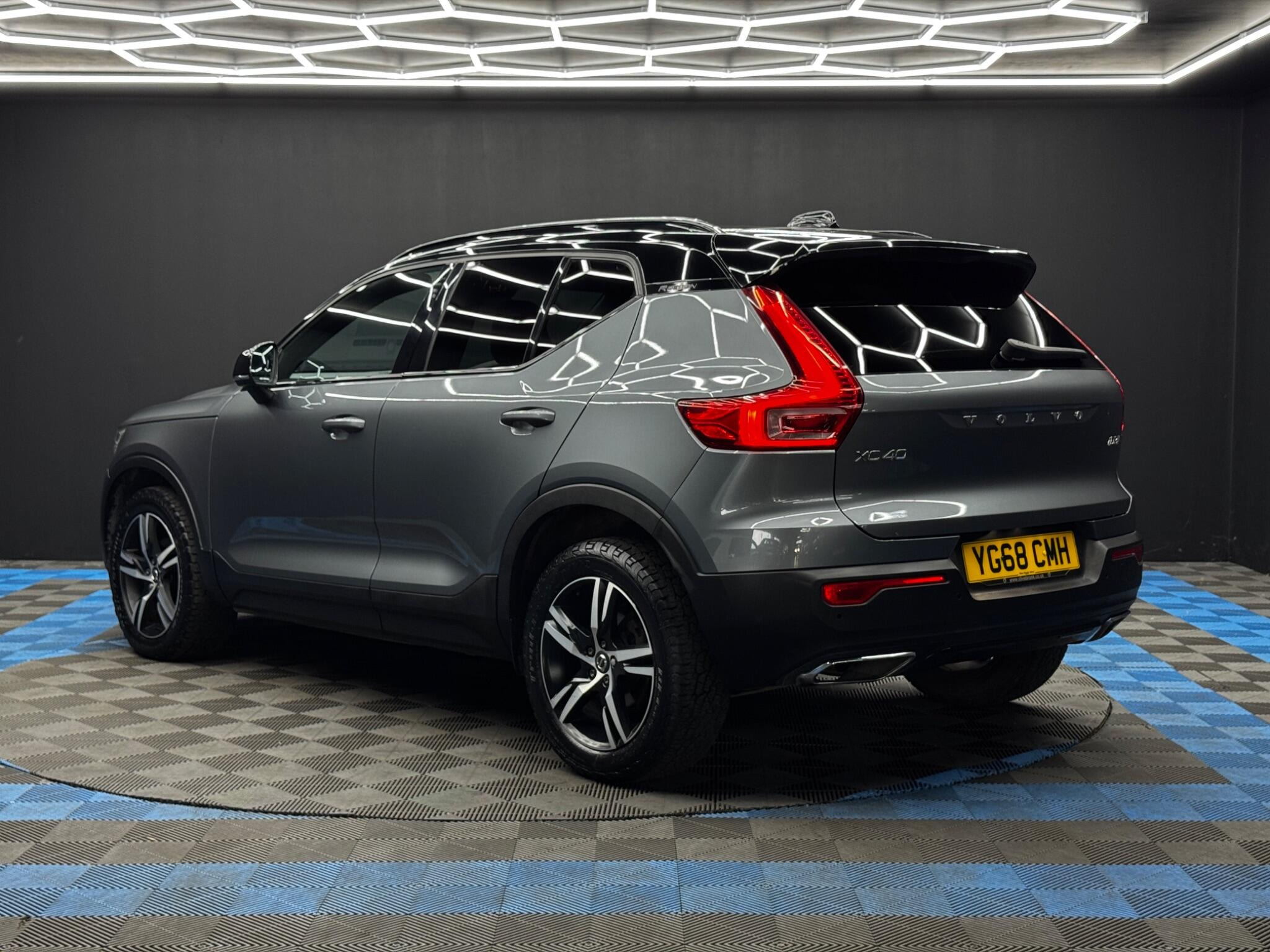 Volvo XC40 2.0 D3 R-Design Euro 6 (s/s) 5dr 5dr Manual 2026