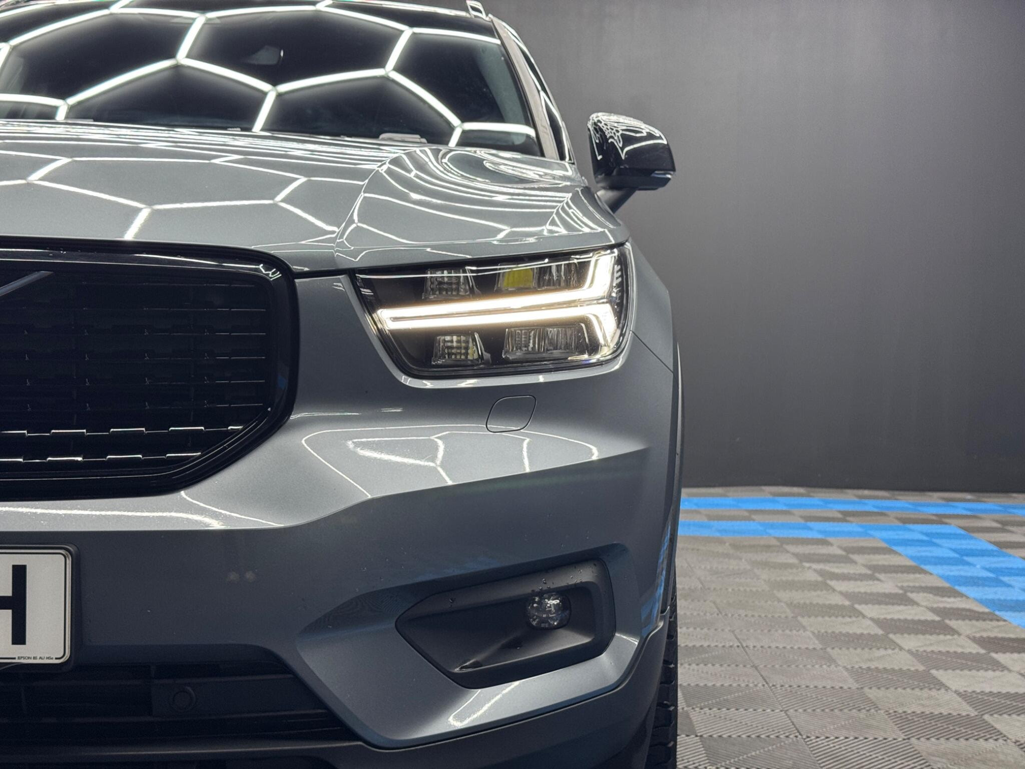 Volvo XC40 2.0 D3 R-Design Euro 6 (s/s) 5dr 5dr Manual 2026