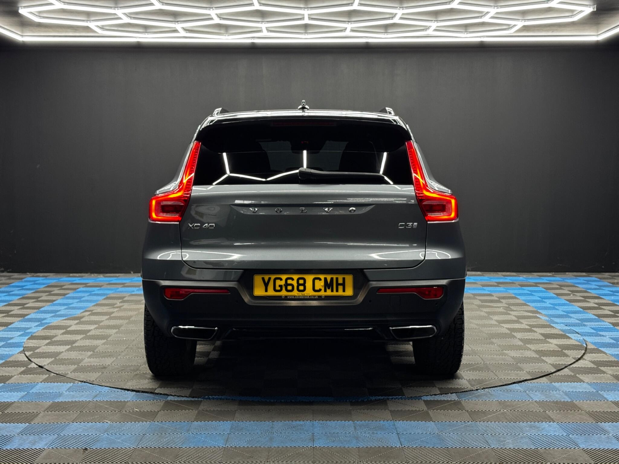 Volvo XC40 2.0 D3 R-Design Euro 6 (s/s) 5dr 5dr Manual 2026